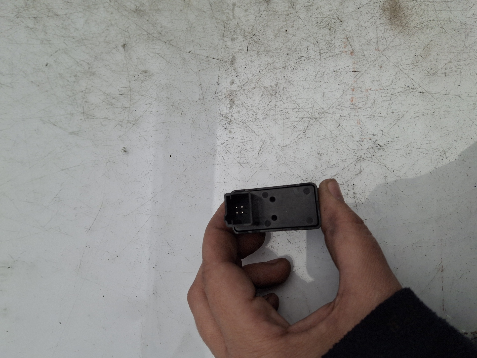 MANDO ELEVALUNAS DELANTERO IZQUIERDO PEUGEOT PARTN 9HZ