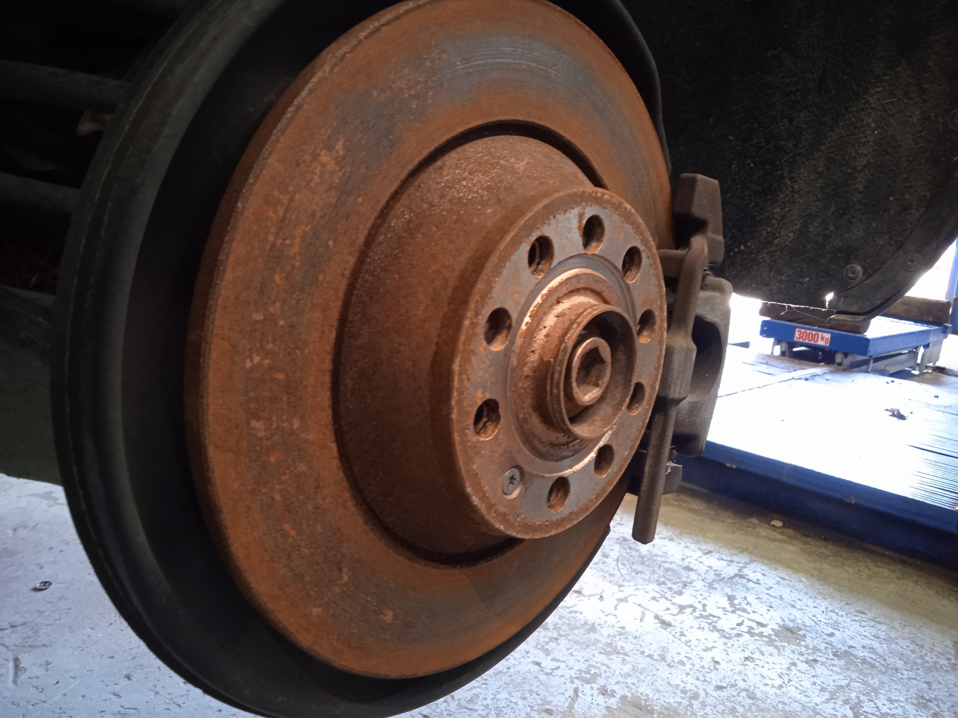 DISCO FRENO TRASERO AUDI A6 BMK