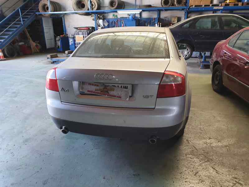 PUERTA DELANTERA DERECHA AUDI A4 AVJ