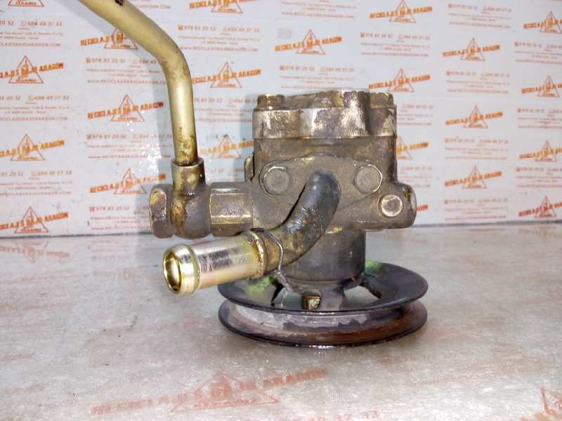 BOMBA DIRECCION NISSAN PICK YD25