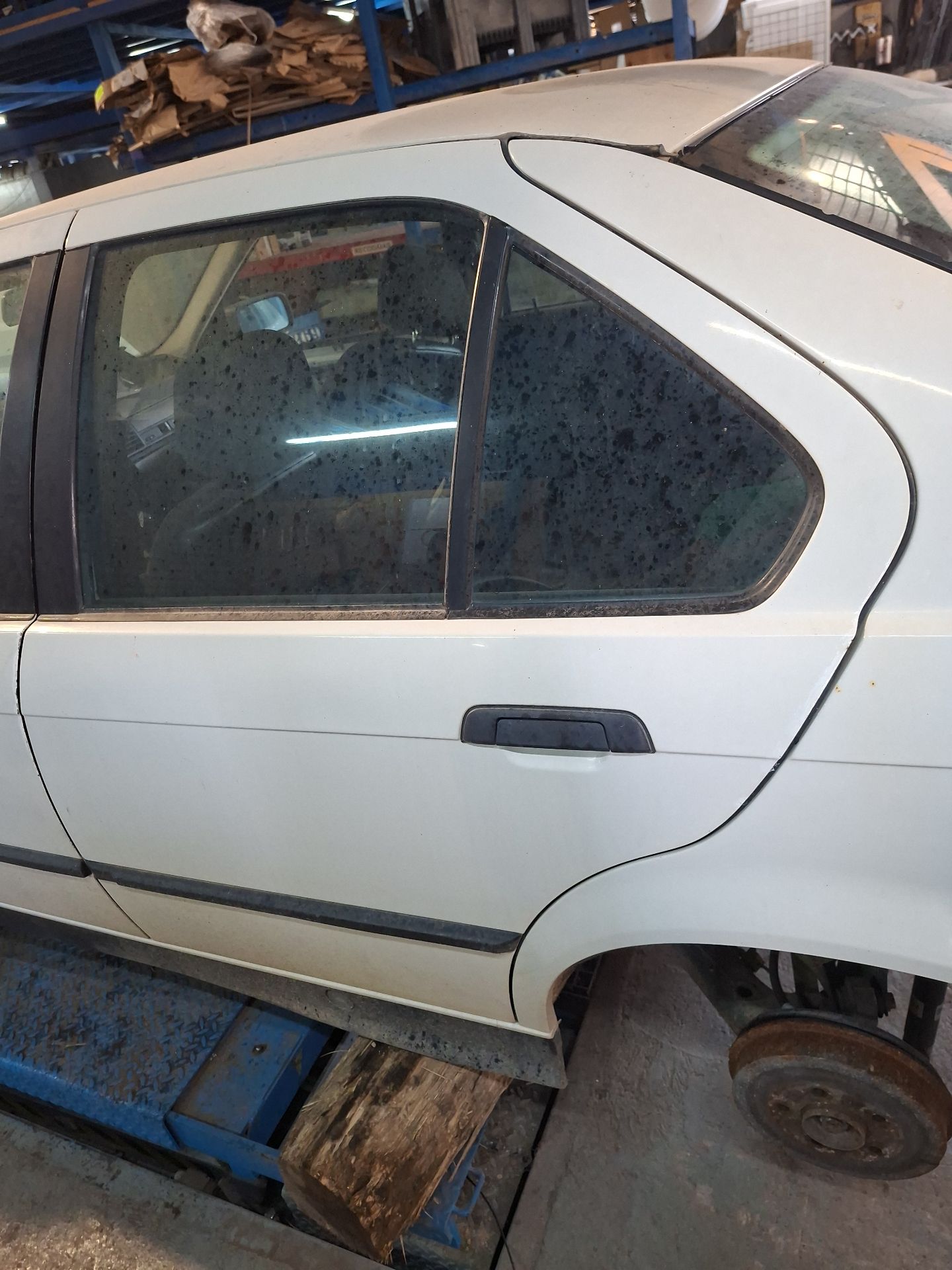 PUERTA TRASERA IZQUIERDA BMW 3 