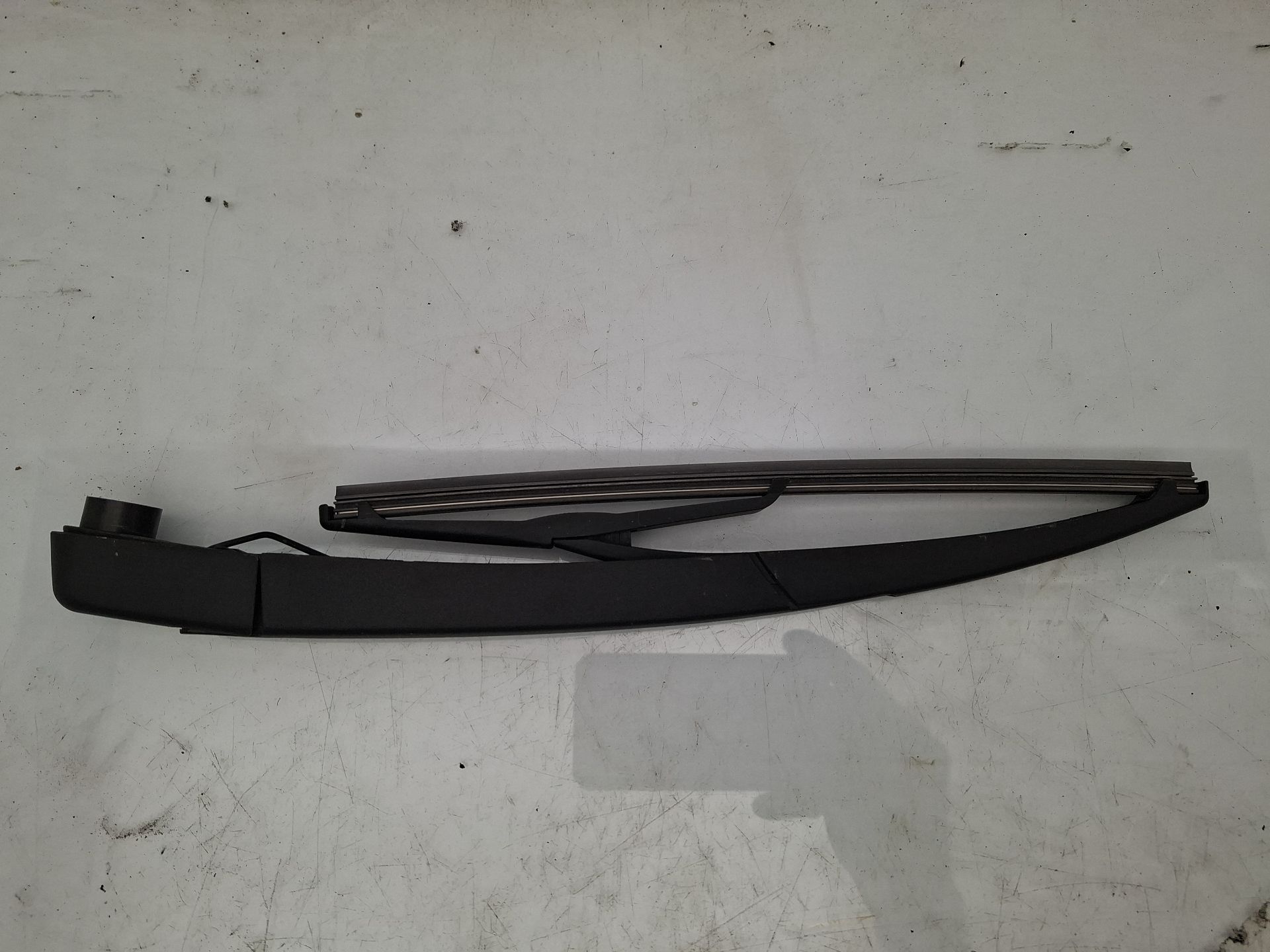 BRAZO LIMPIA TRASERO PEUGEOT 2008 