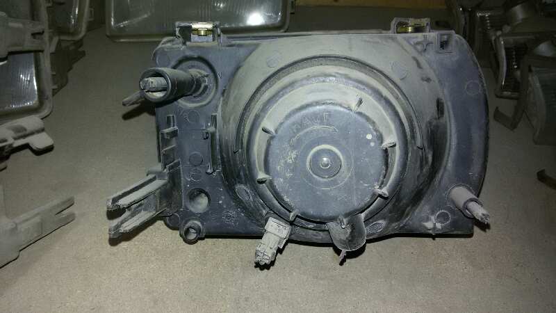FARO IZQUIERDO RENAULT 21 J7R 750
