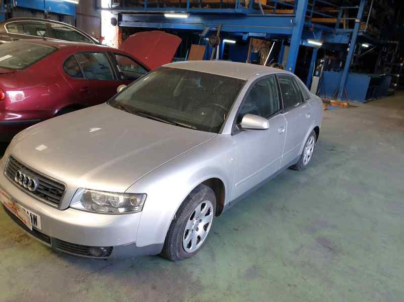 PUERTA DELANTERA DERECHA AUDI A4 AVJ