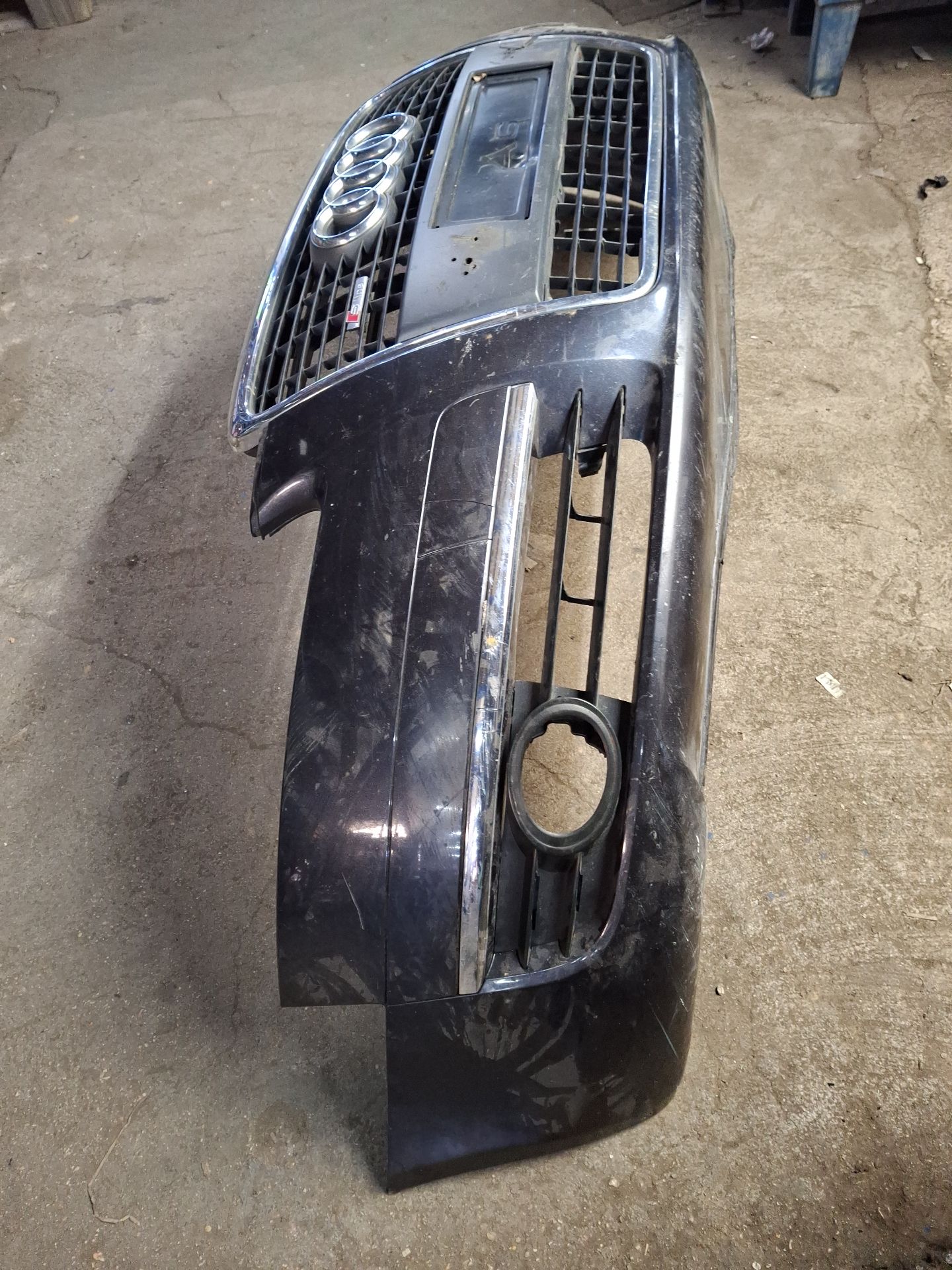 PARAGOLPES DELANTERO AUDI A6 