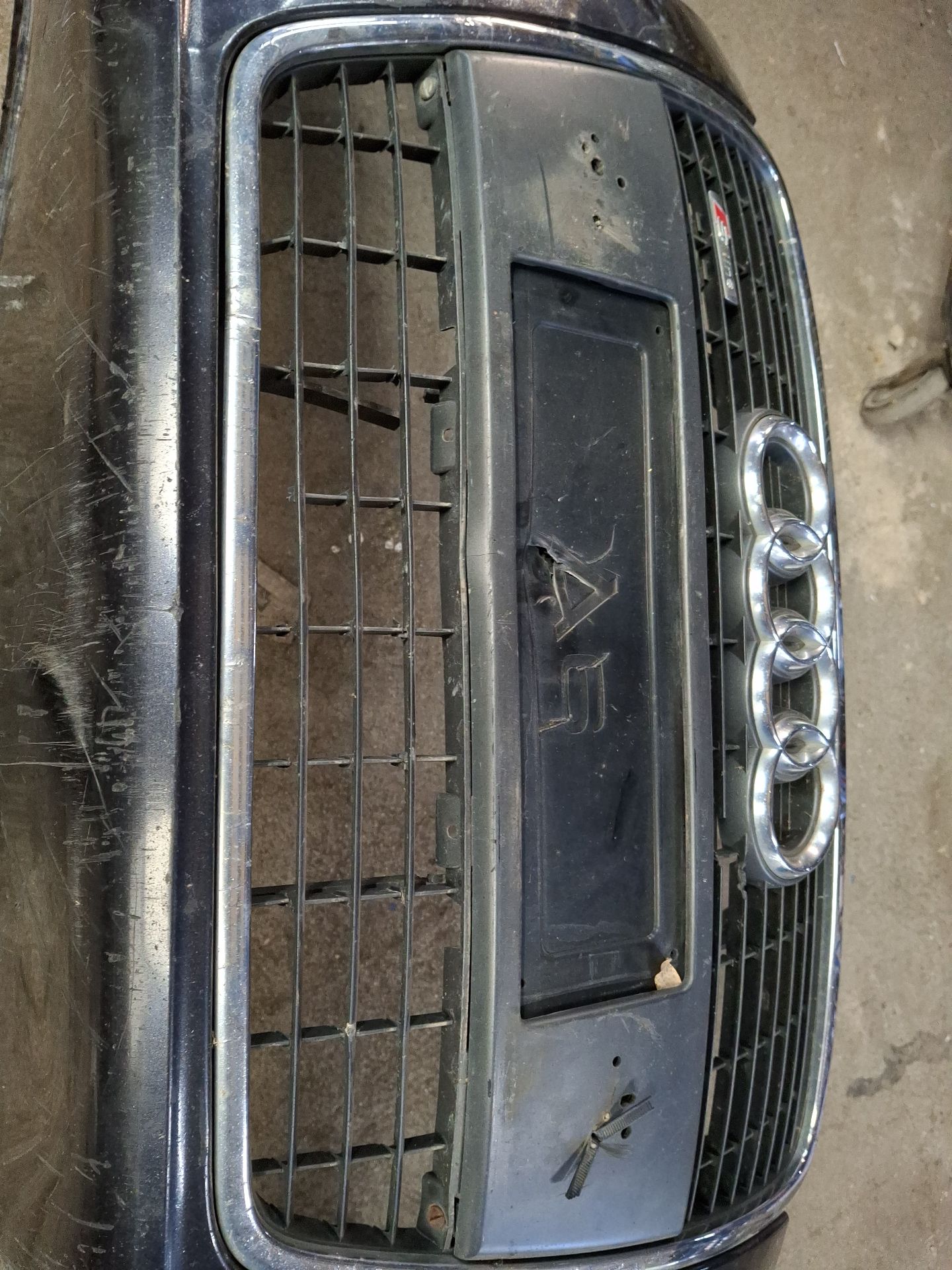 PARAGOLPES DELANTERO AUDI A6 