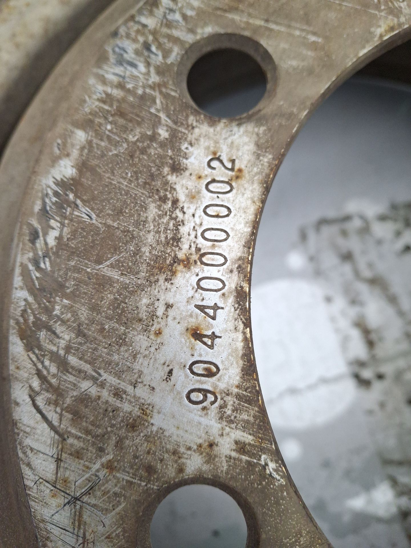 LLANTA VOLKSWAGEN LT 