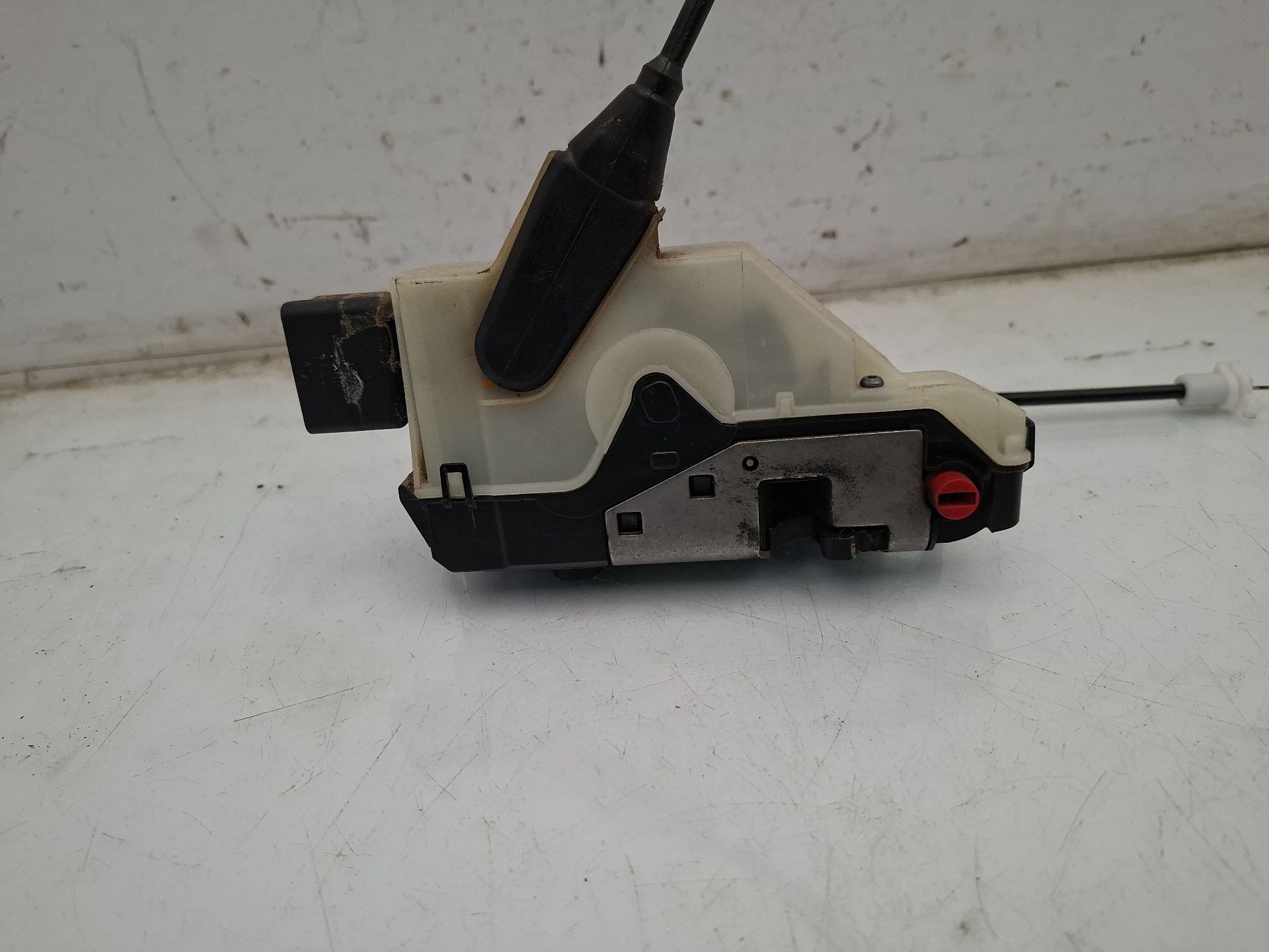 CERRADURA PUERTA TRASERA DERECHA PEUGEOT 2008 