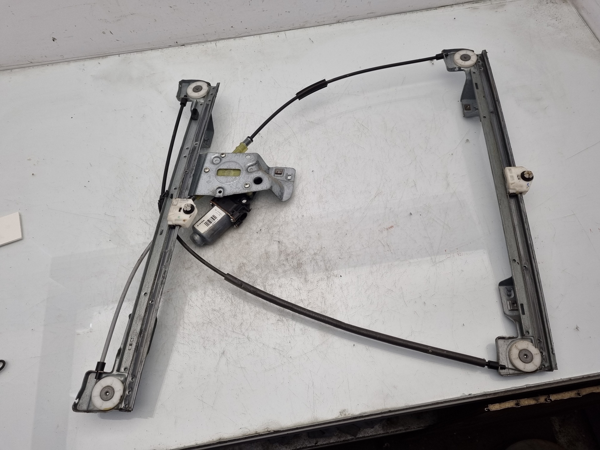 ELEVALUNAS DELANTERO IZQUIERDO RENAULT KANGOO K9K B8