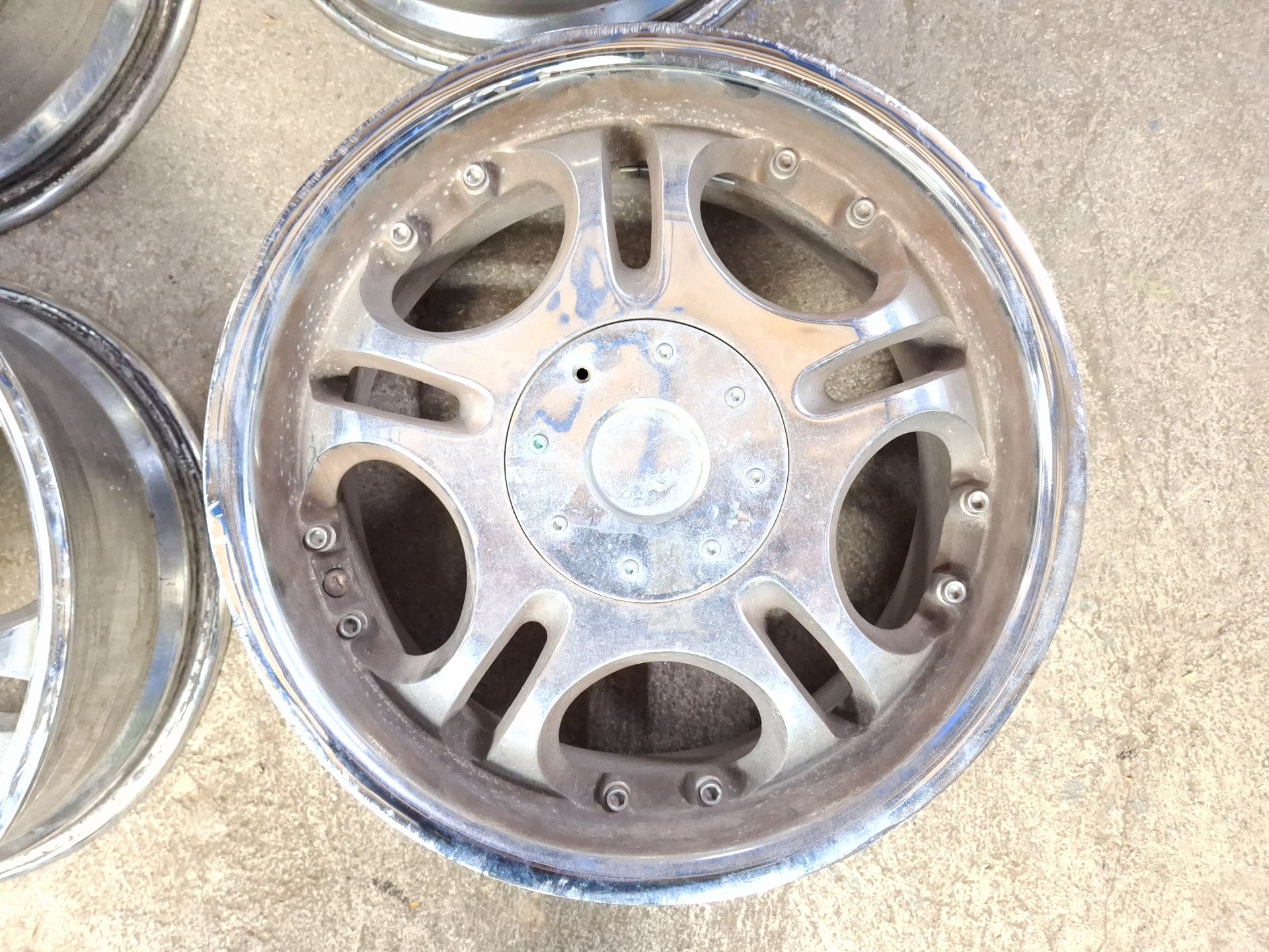 JUEGO LLANTAS CHRYSLER PT 