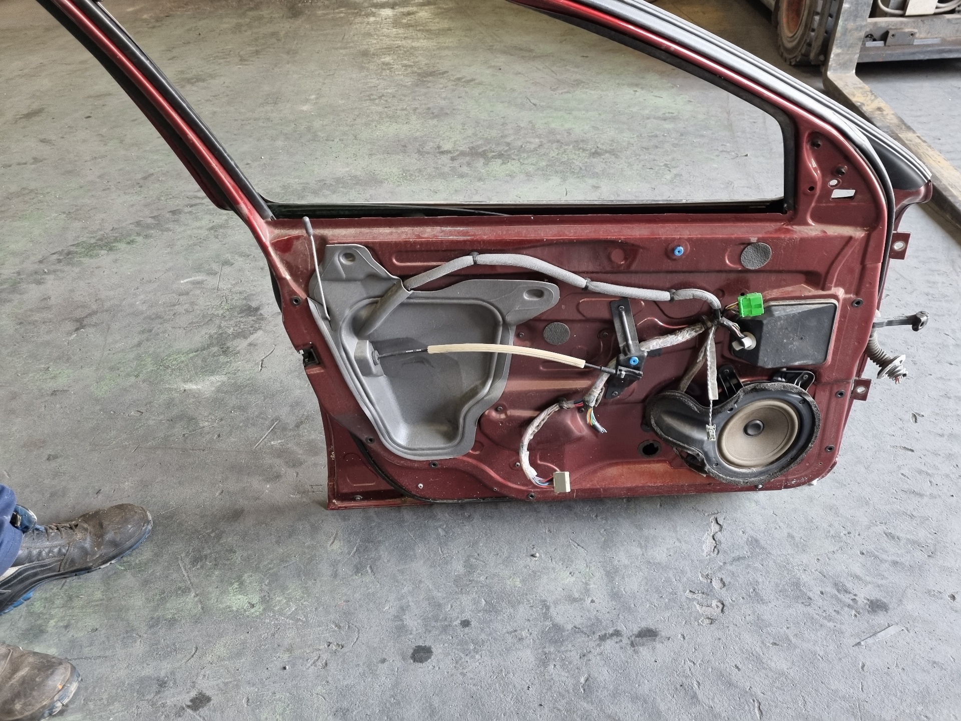 PUERTA DELANTERA IZQUIERDA VOLVO S60 B5244S
