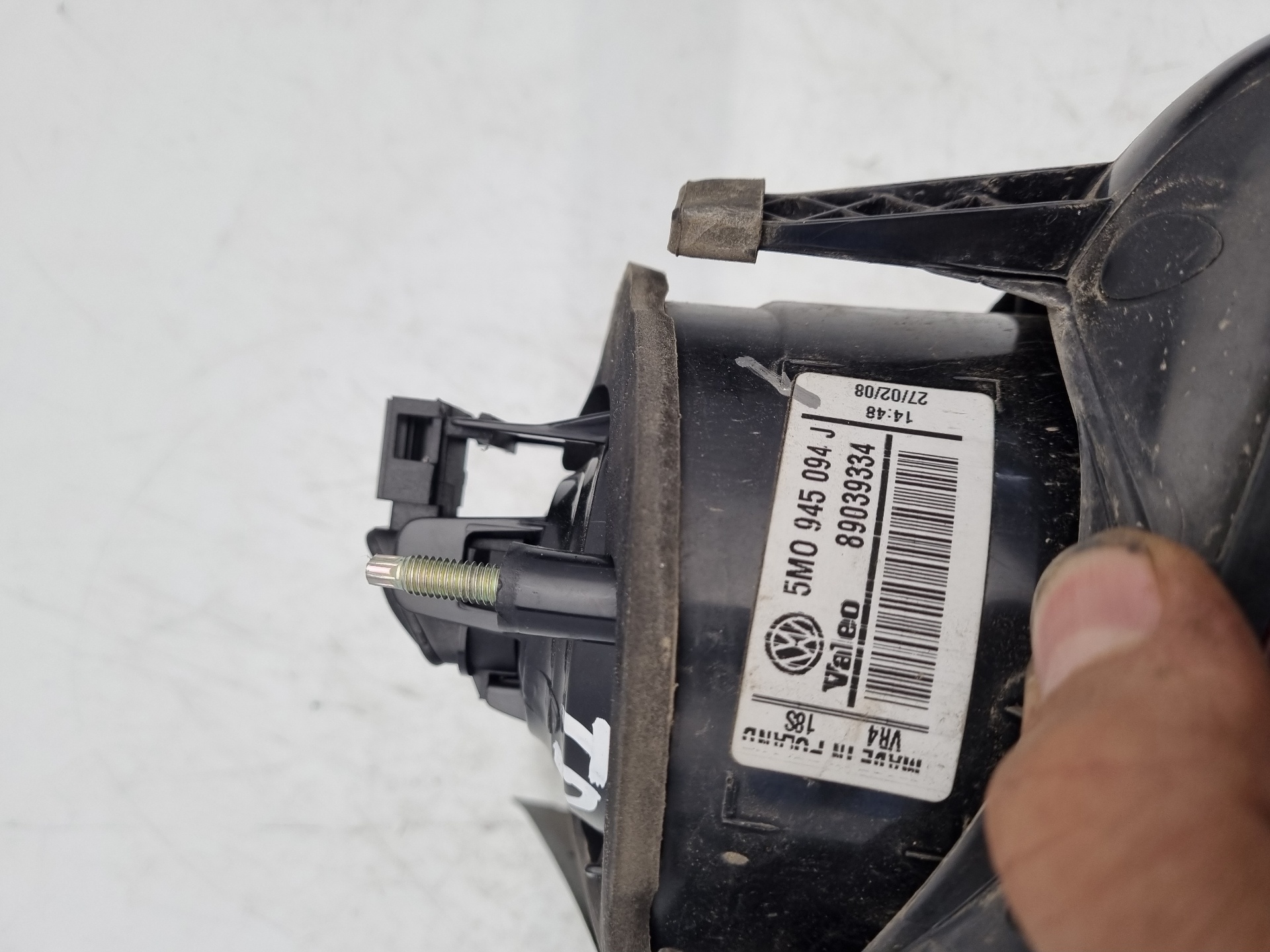 PILOTO TRASERO DERECHO INTERIOR VOLKSWAGEN GOLF BXE