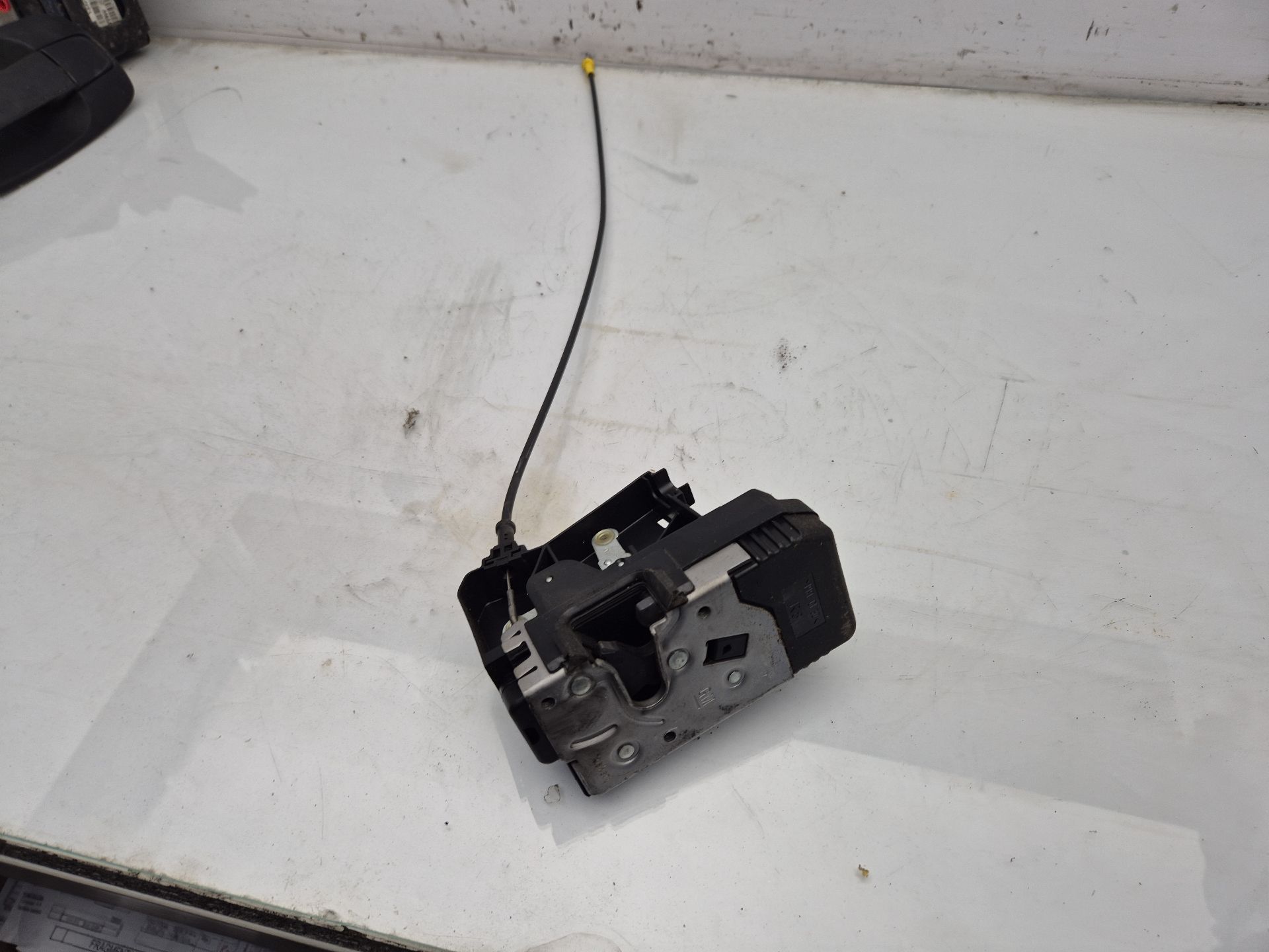 CERRADURA PUERTA DELANTERA DERECHA RENAULT TRAFIC 