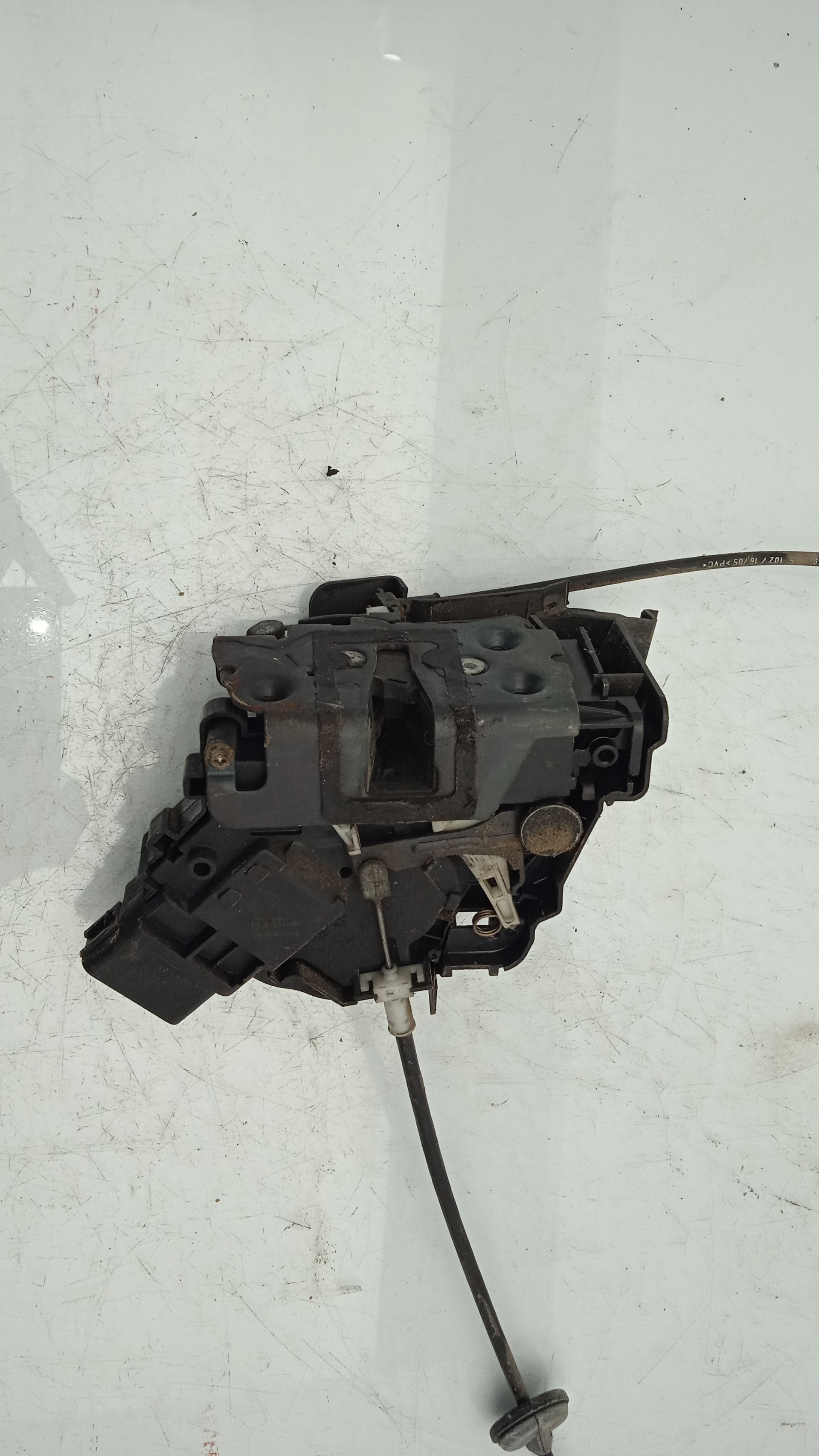 CERRADURA PUERTA DELANTERA IZQUIERDA FORD FOCUS G6DA