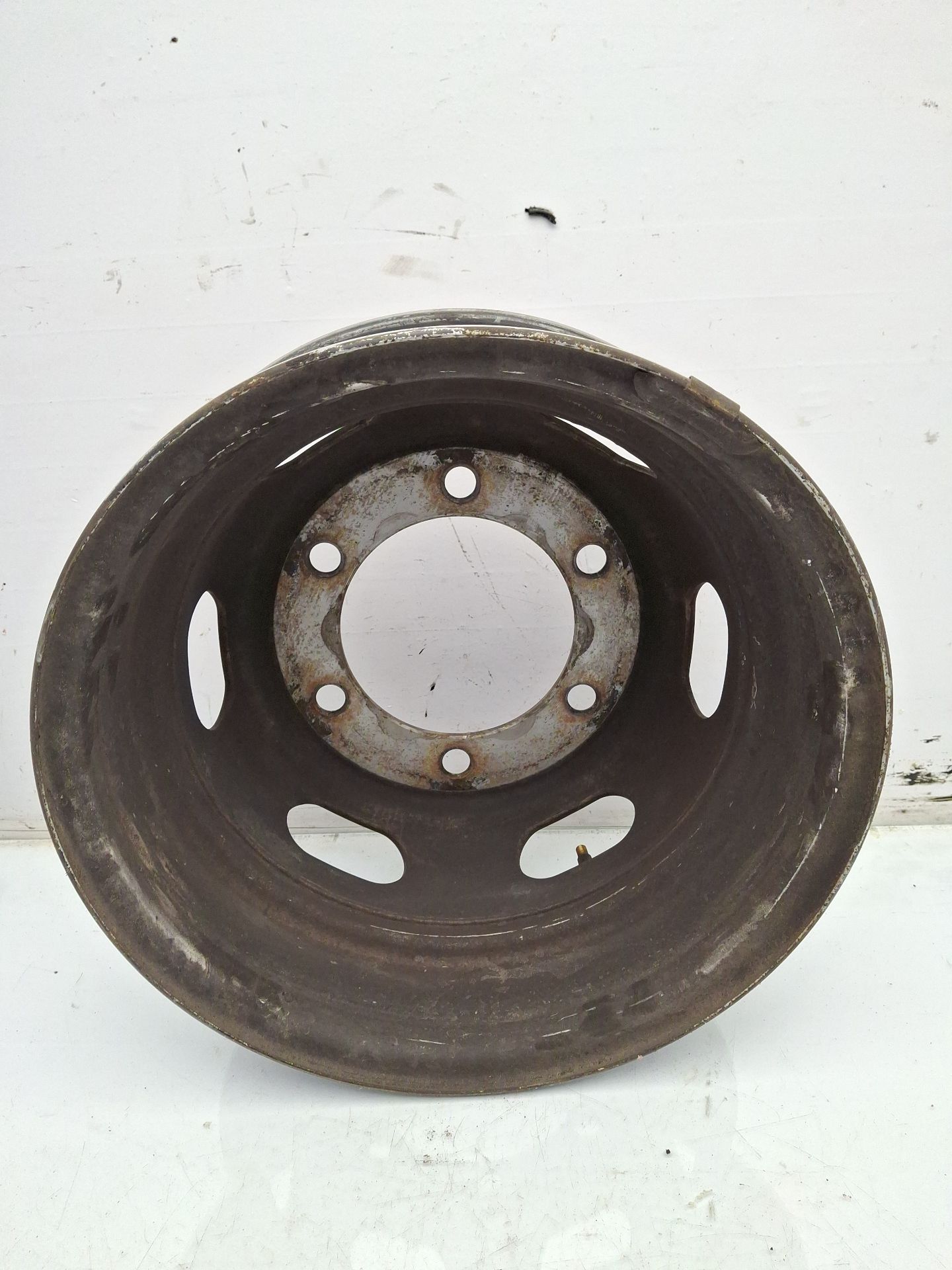 LLANTA VOLKSWAGEN LT 