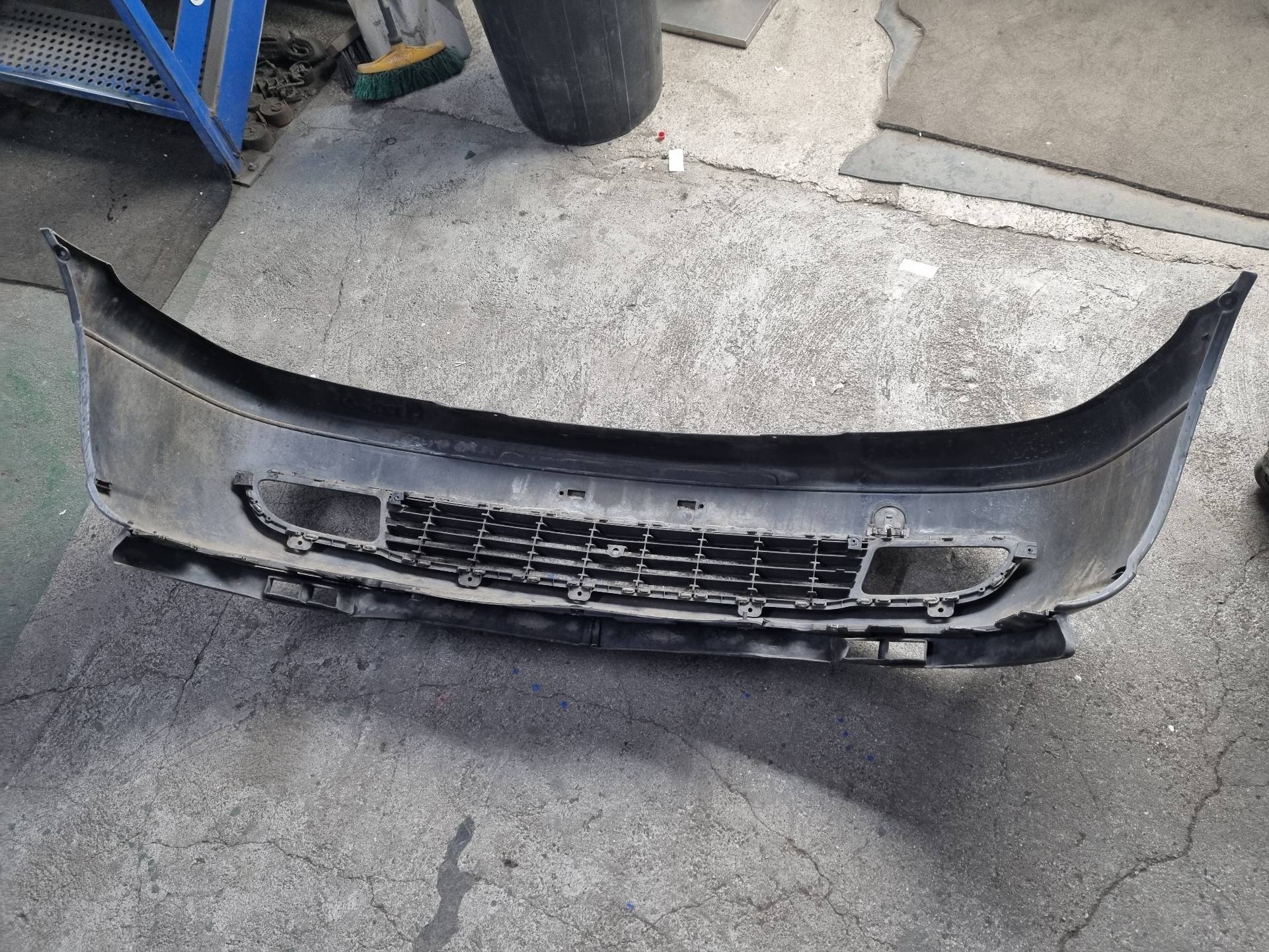 PARAGOLPES DELANTERO OPEL ZAFIRA Y20DTH