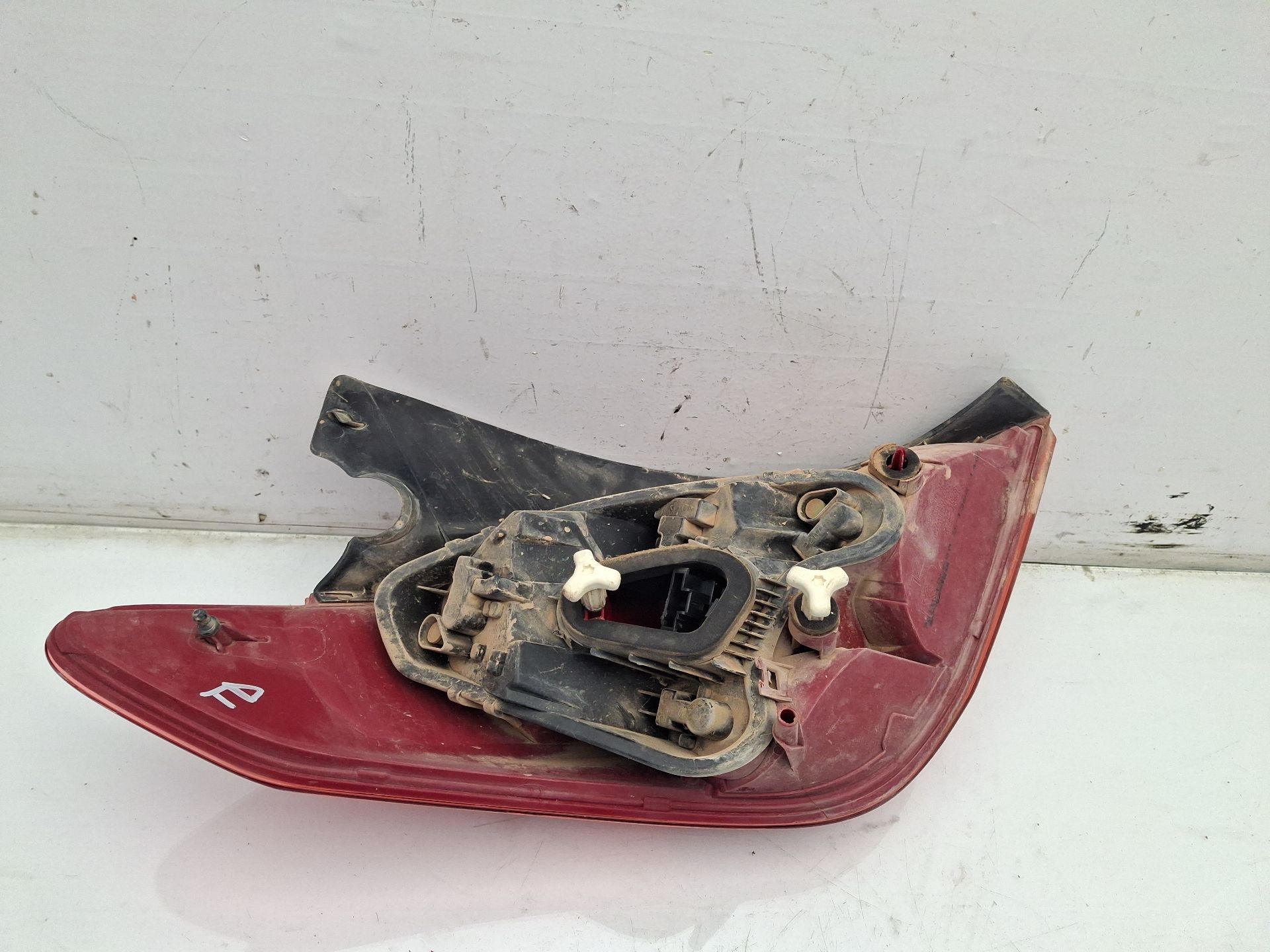 PILOTO TRASERO DERECHO PEUGEOT 308 