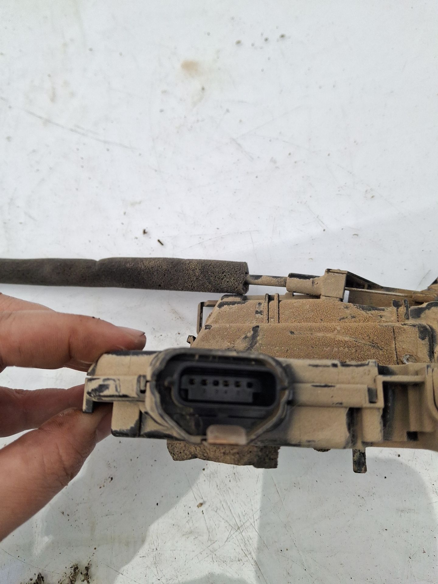 CERRADURA PUERTA TRASERA IZQUIERDA RENAULT CLIO 