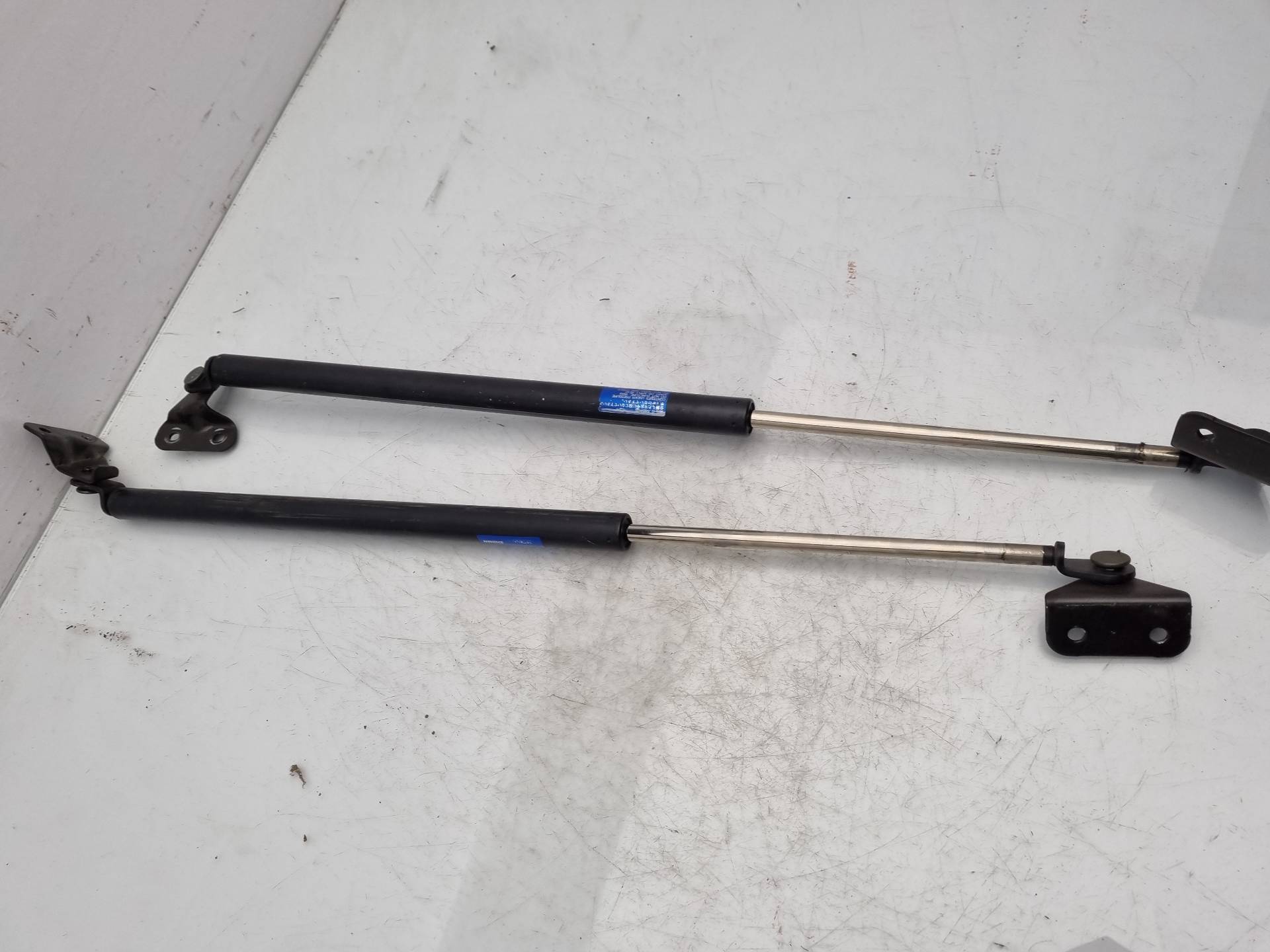 AMORTIGUADORES MALETERO / PORTON SUZUKI WAGON G13BB