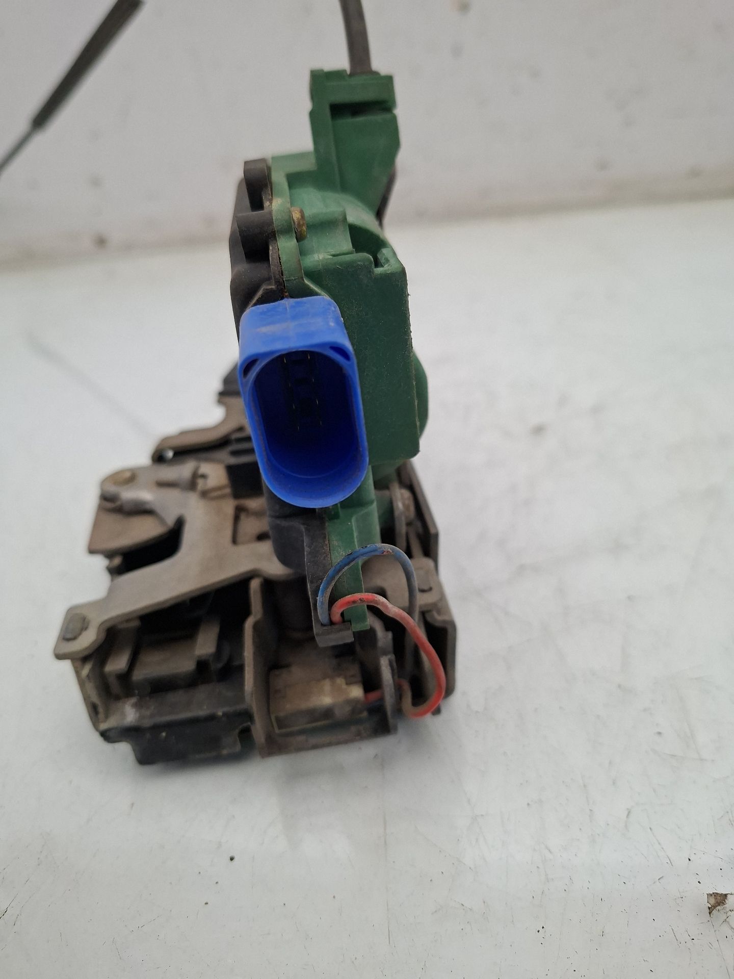 CERRADURA PUERTA DELANTERA DERECHA SEAT IBIZA 