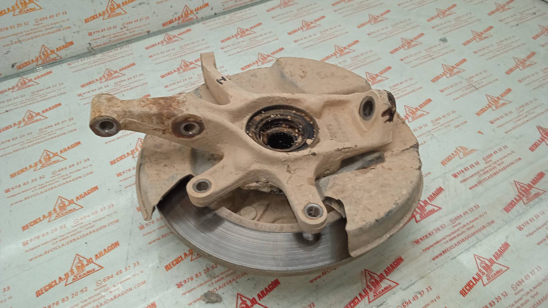 MANGUETA DELANTERA IZQUIERDA SUZUKI VITARA G16B