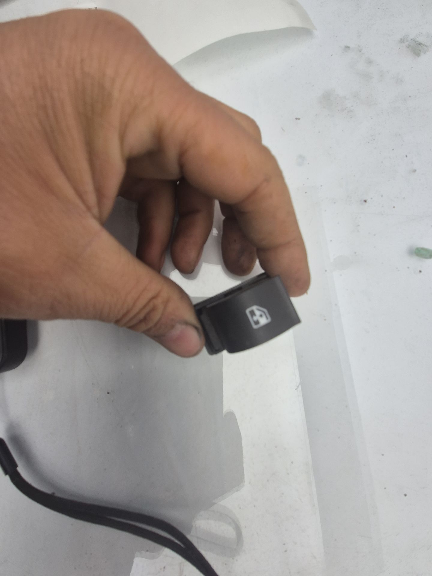 MANDO ELEVALUNAS TRASERO DERECHO FIAT TIPO 