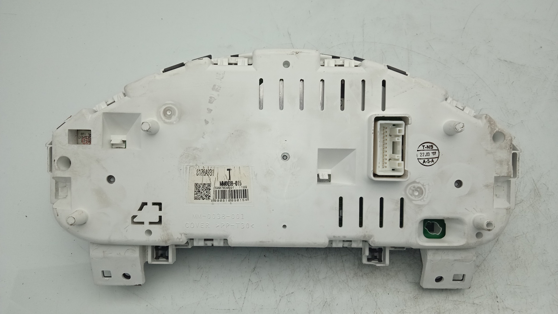 CUADRO INSTRUMENTOS MITSUBISHI COLT 639939