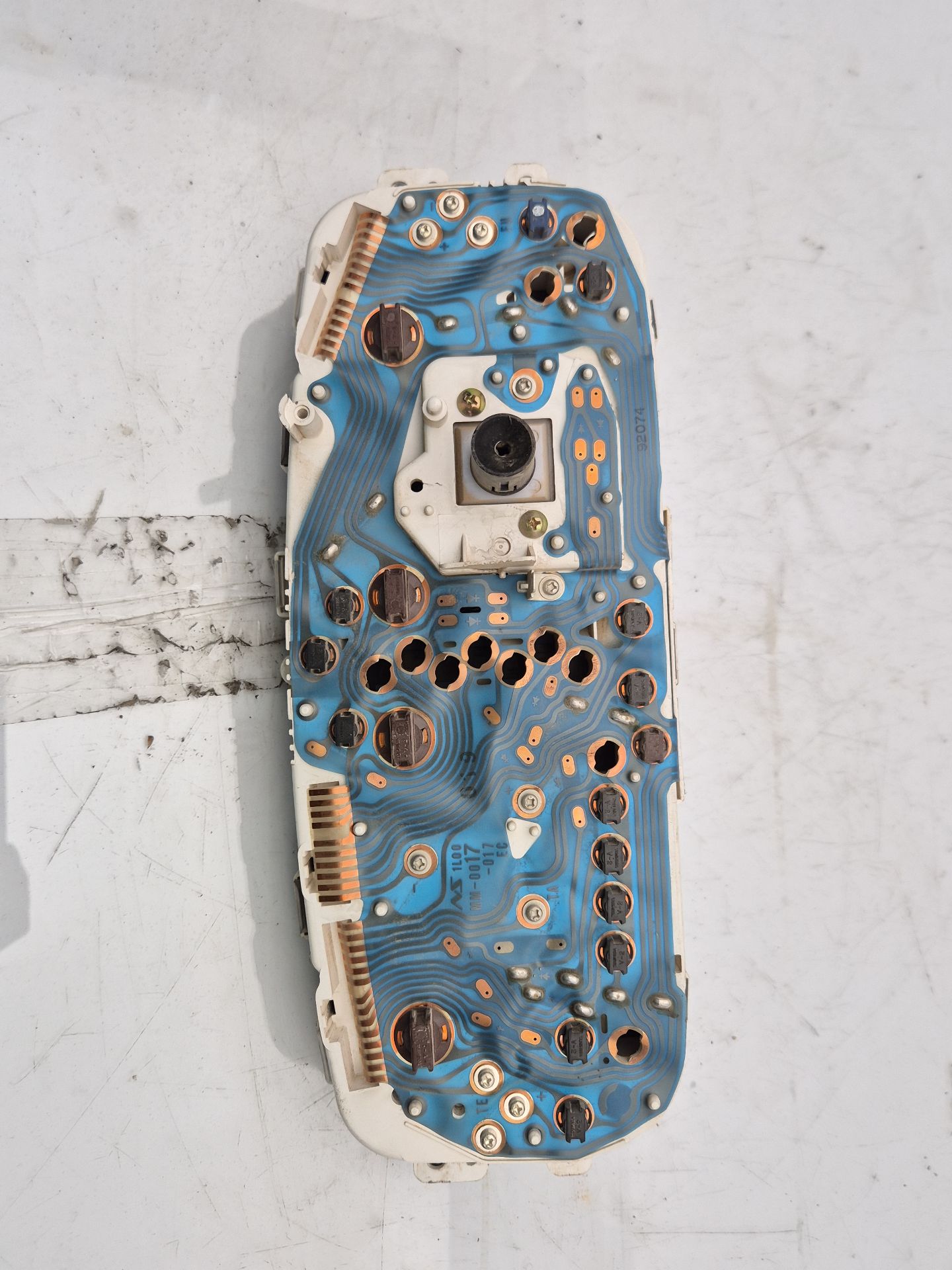 CUADRO INSTRUMENTOS MITSUBISHI L200 