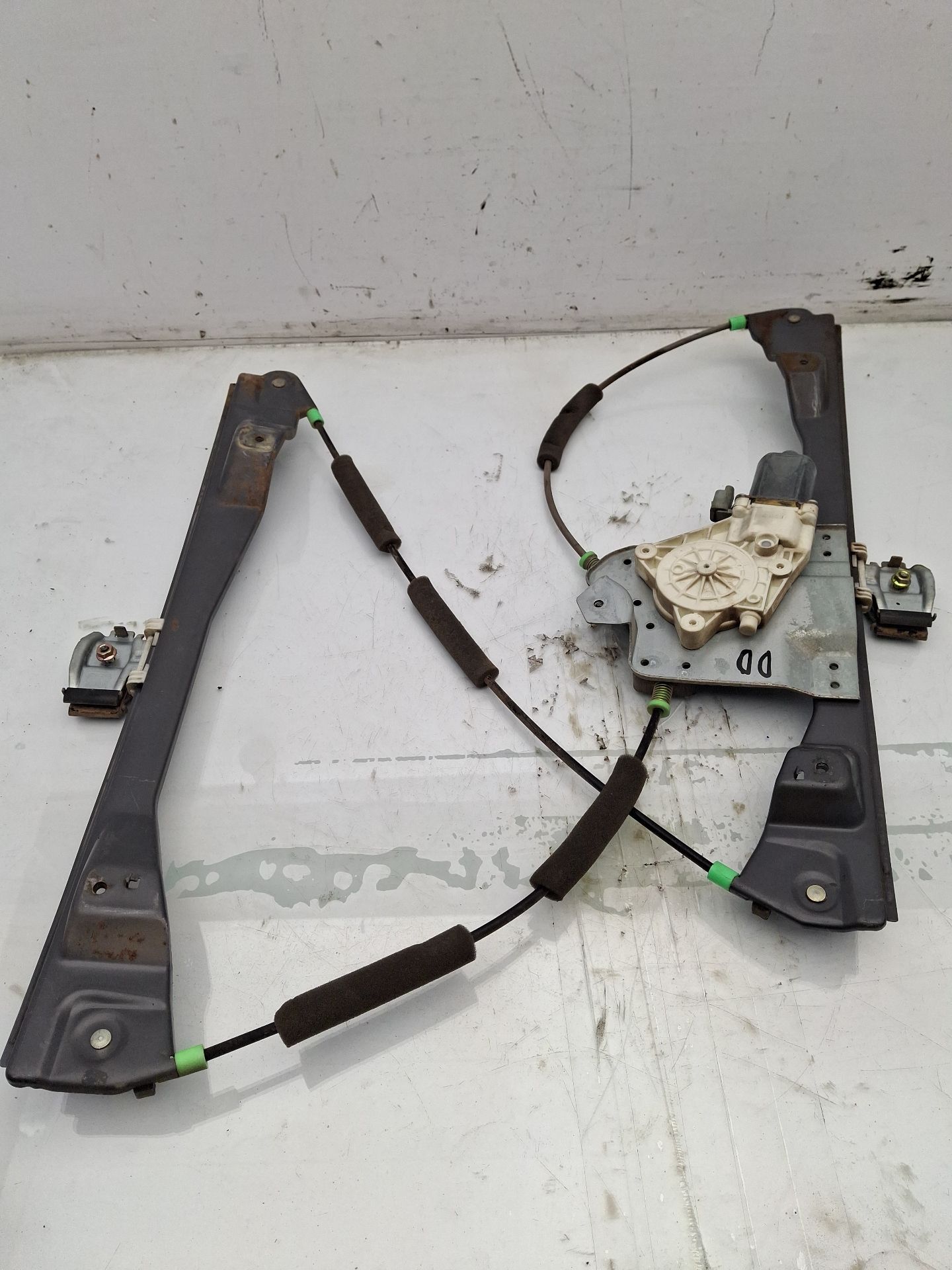 ELEVALUNAS DELANTERO DERECHO SSANGYONG KYRON 