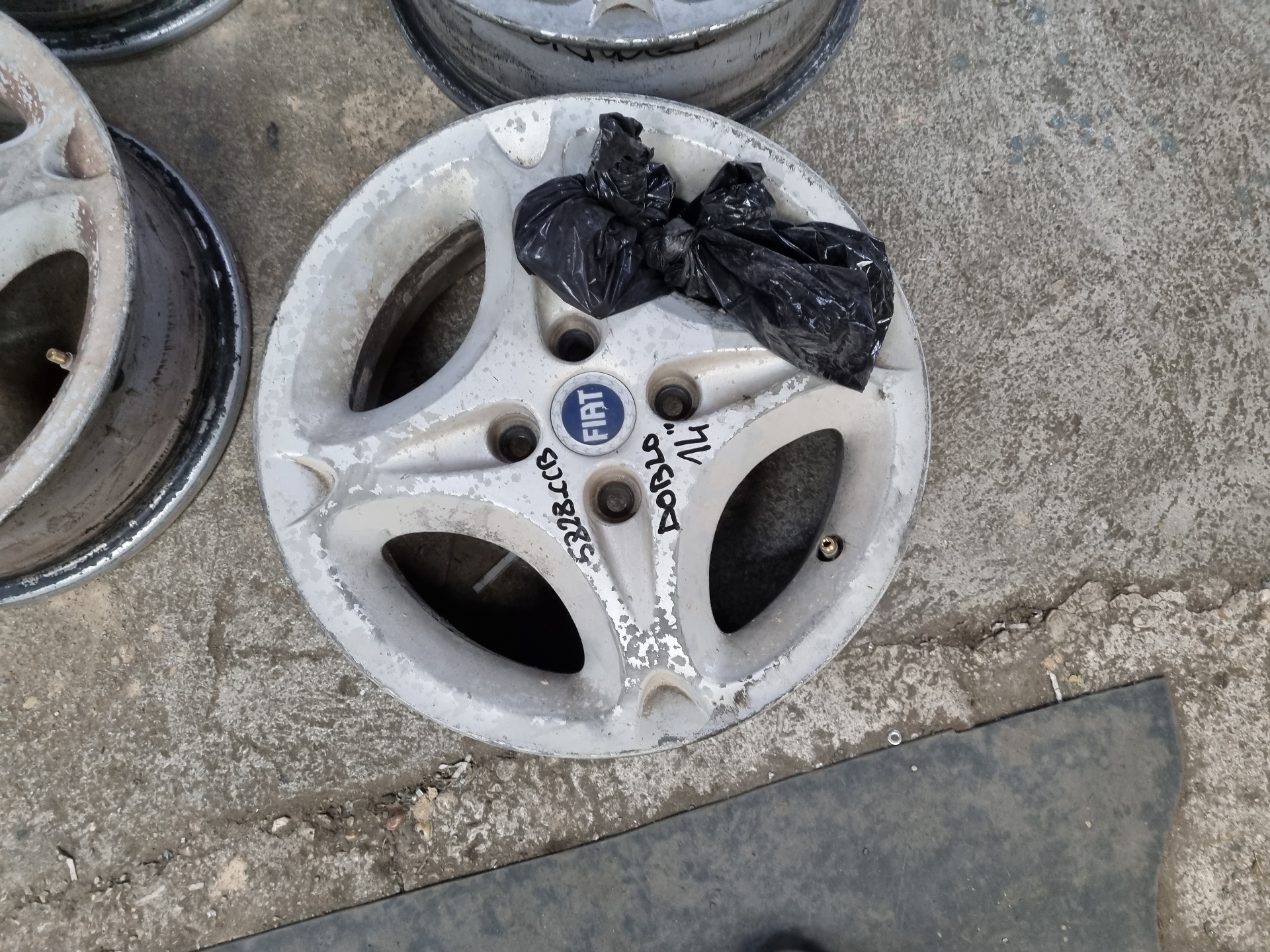 JUEGO LLANTAS FIAT DOBLO 182B9000