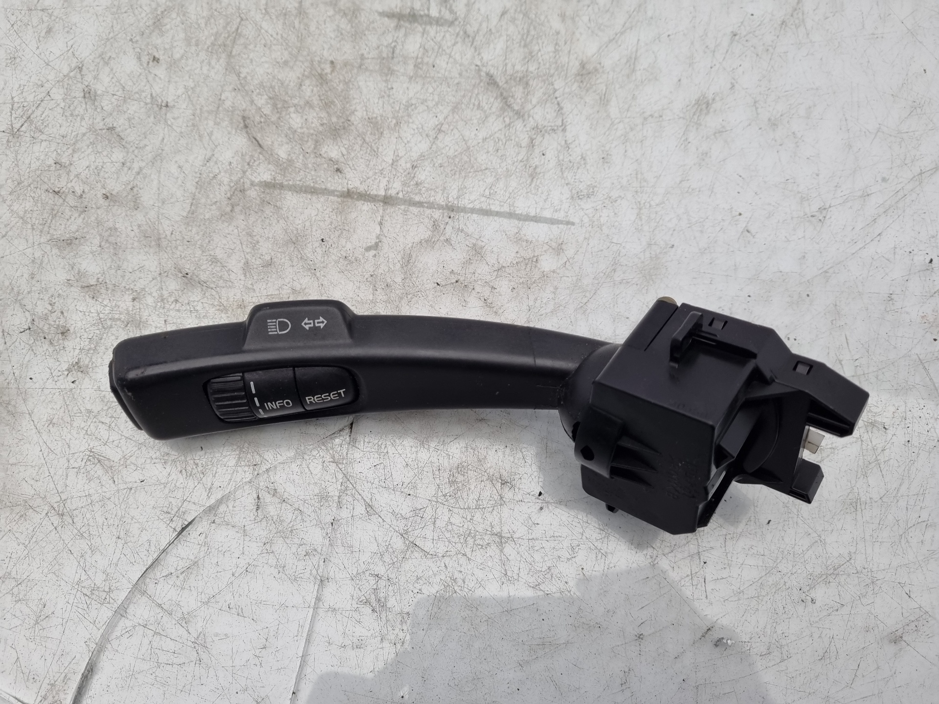 MANDO INTERMITENTES VOLVO S40 D4204T/D