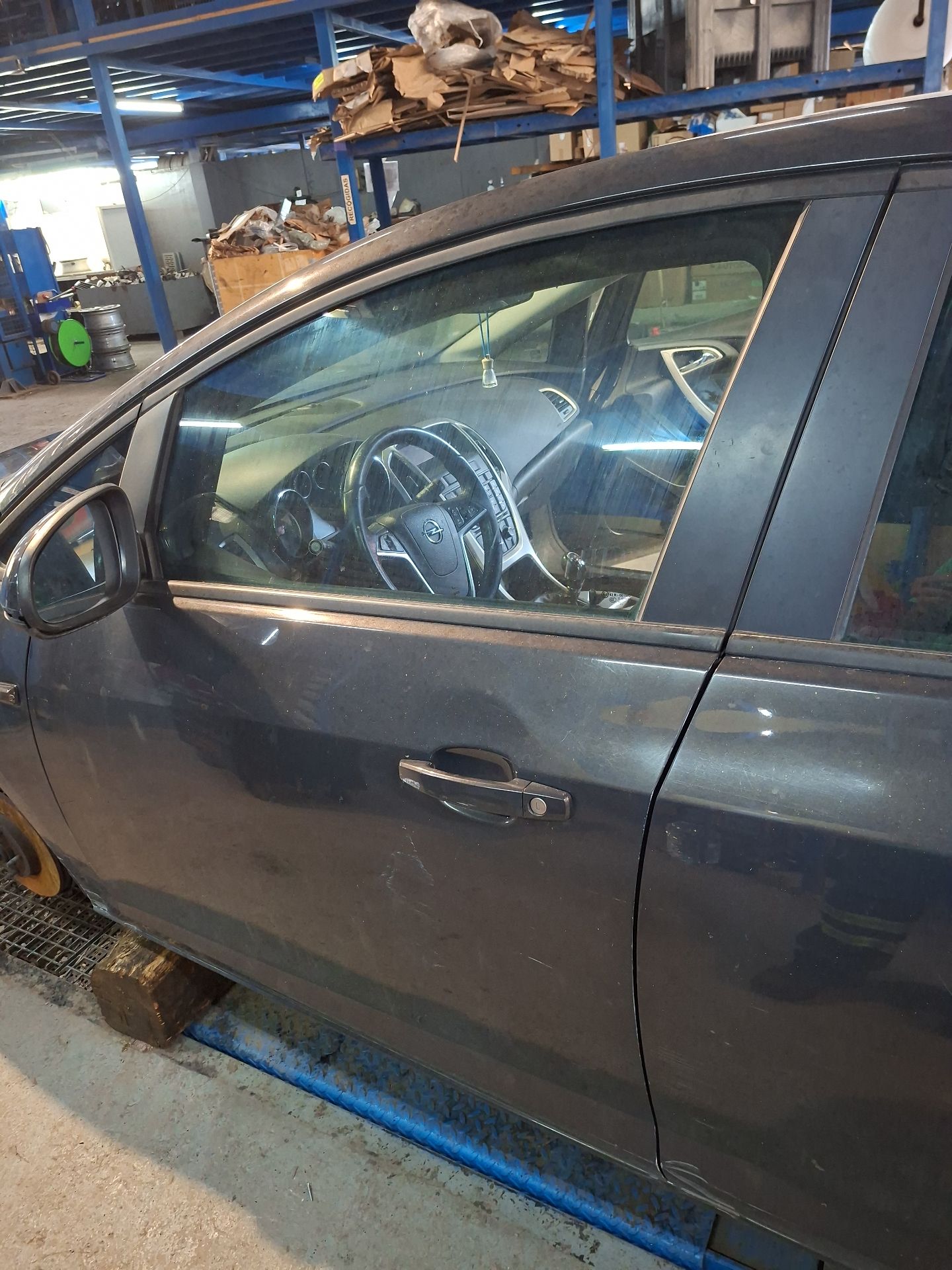 PUERTA DELANTERA IZQUIERDA OPEL ASTRA 