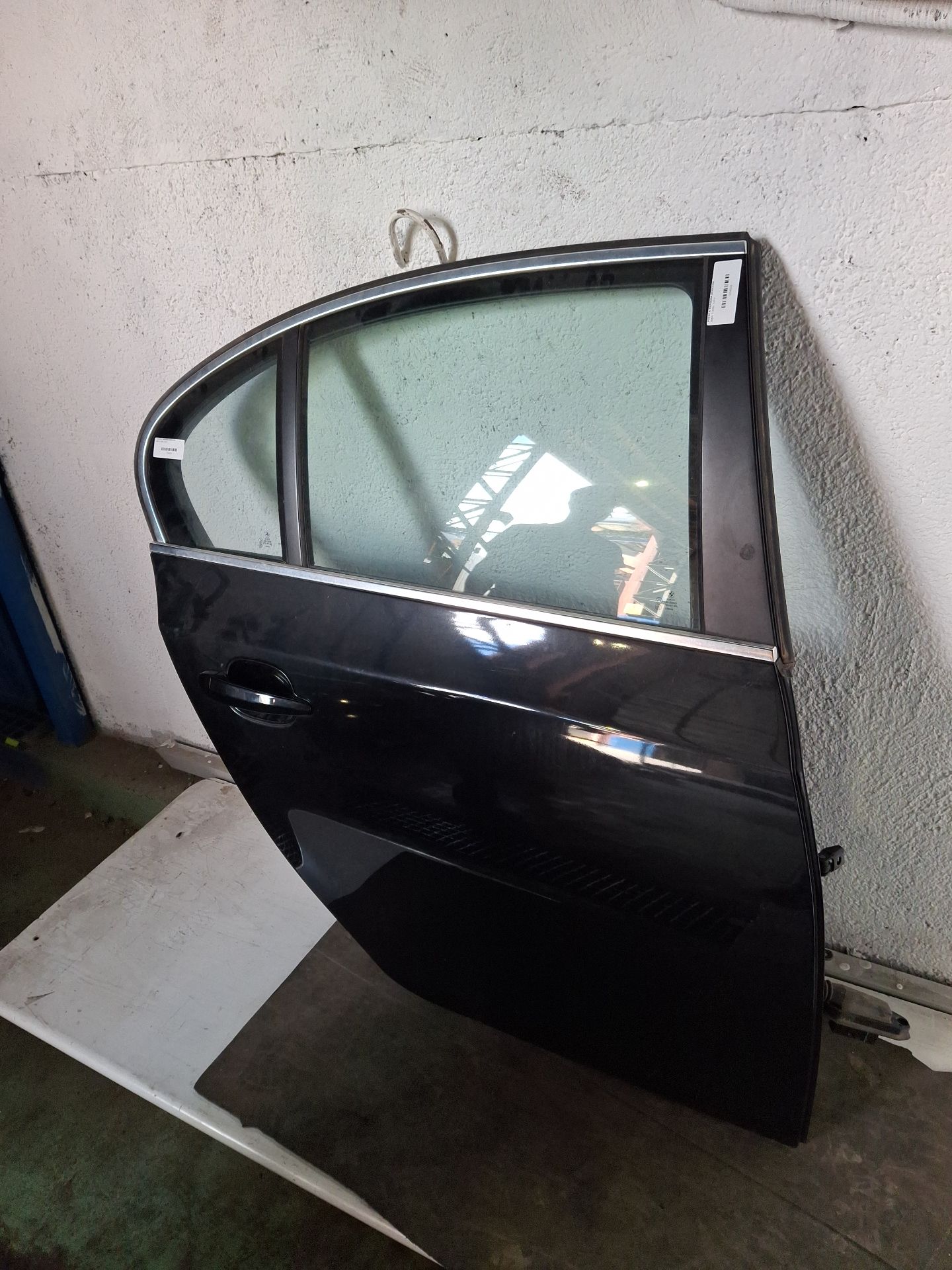 PUERTA TRASERA DERECHA BMW 5 