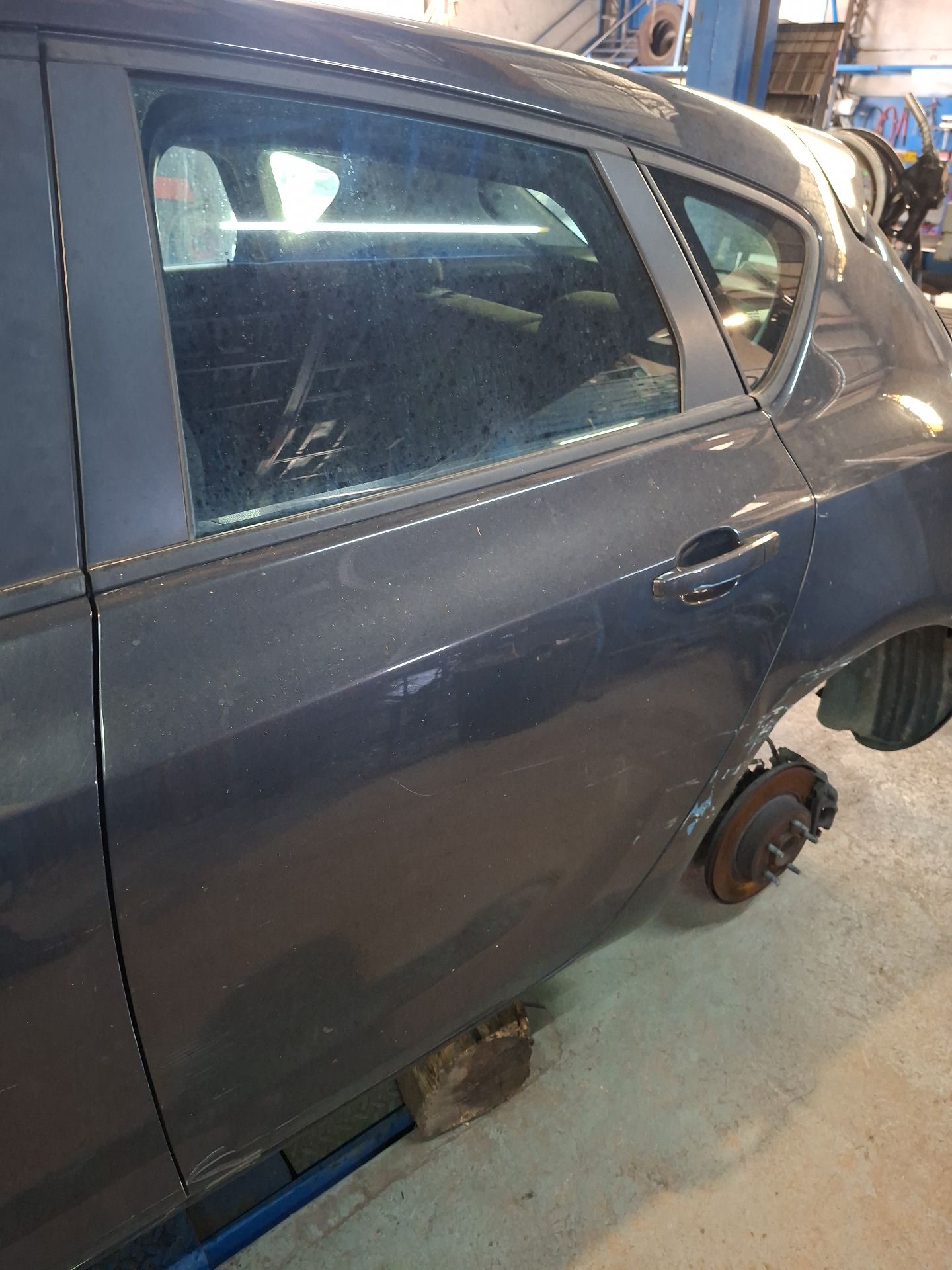 PUERTA TRASERA IZQUIERDA OPEL ASTRA 