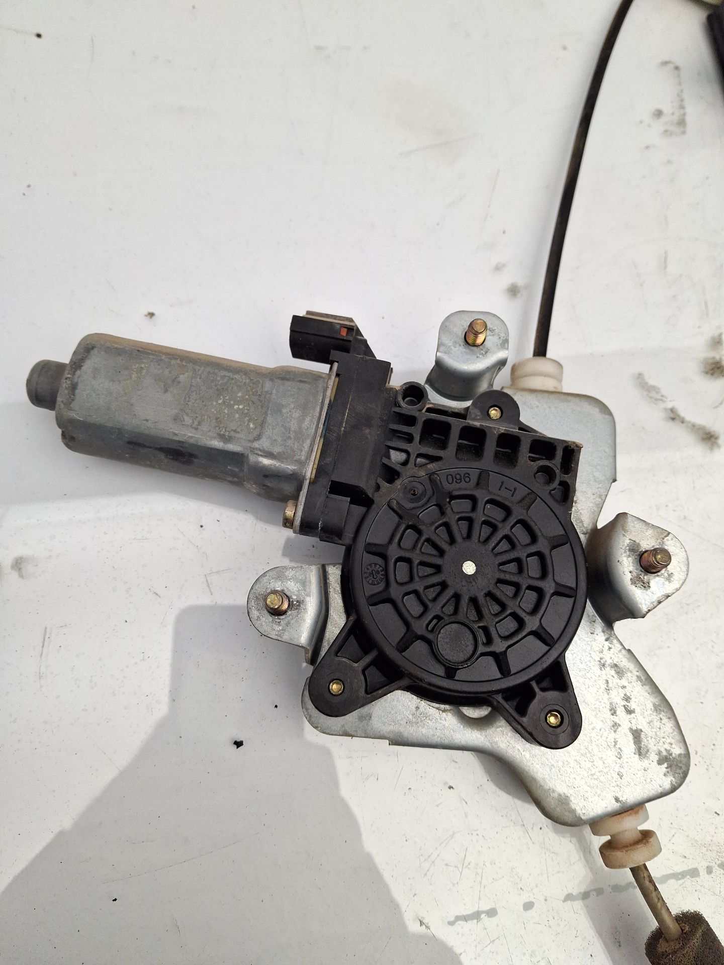 ELEVALUNAS TRASERO DERECHO SSANGYONG KYRON 