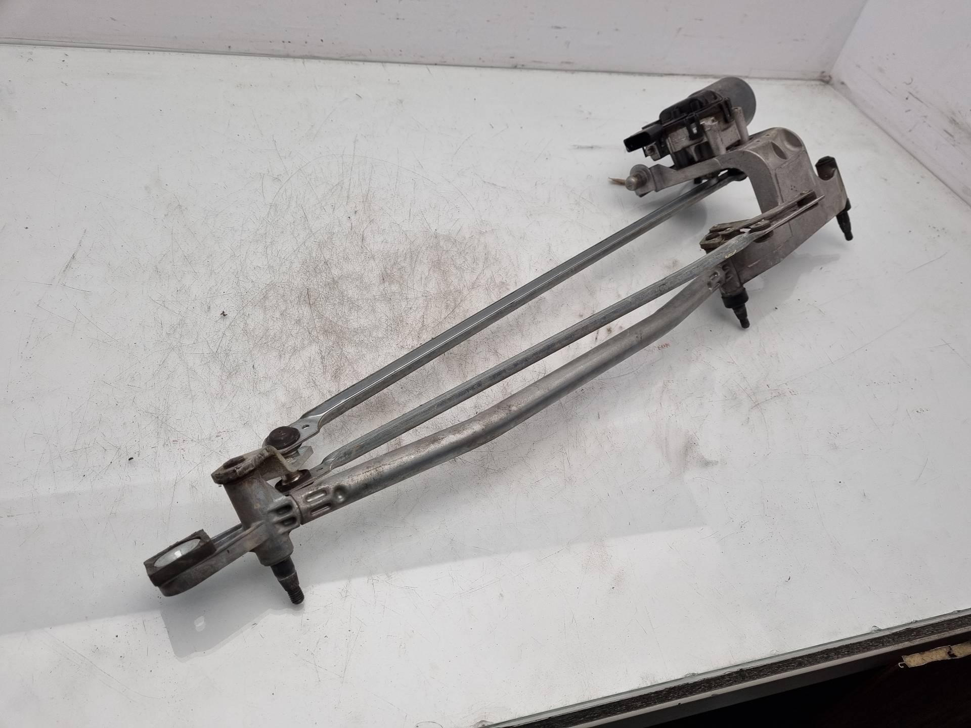 MOTOR LIMPIA DELANTERO FORD FOCUS G6DA