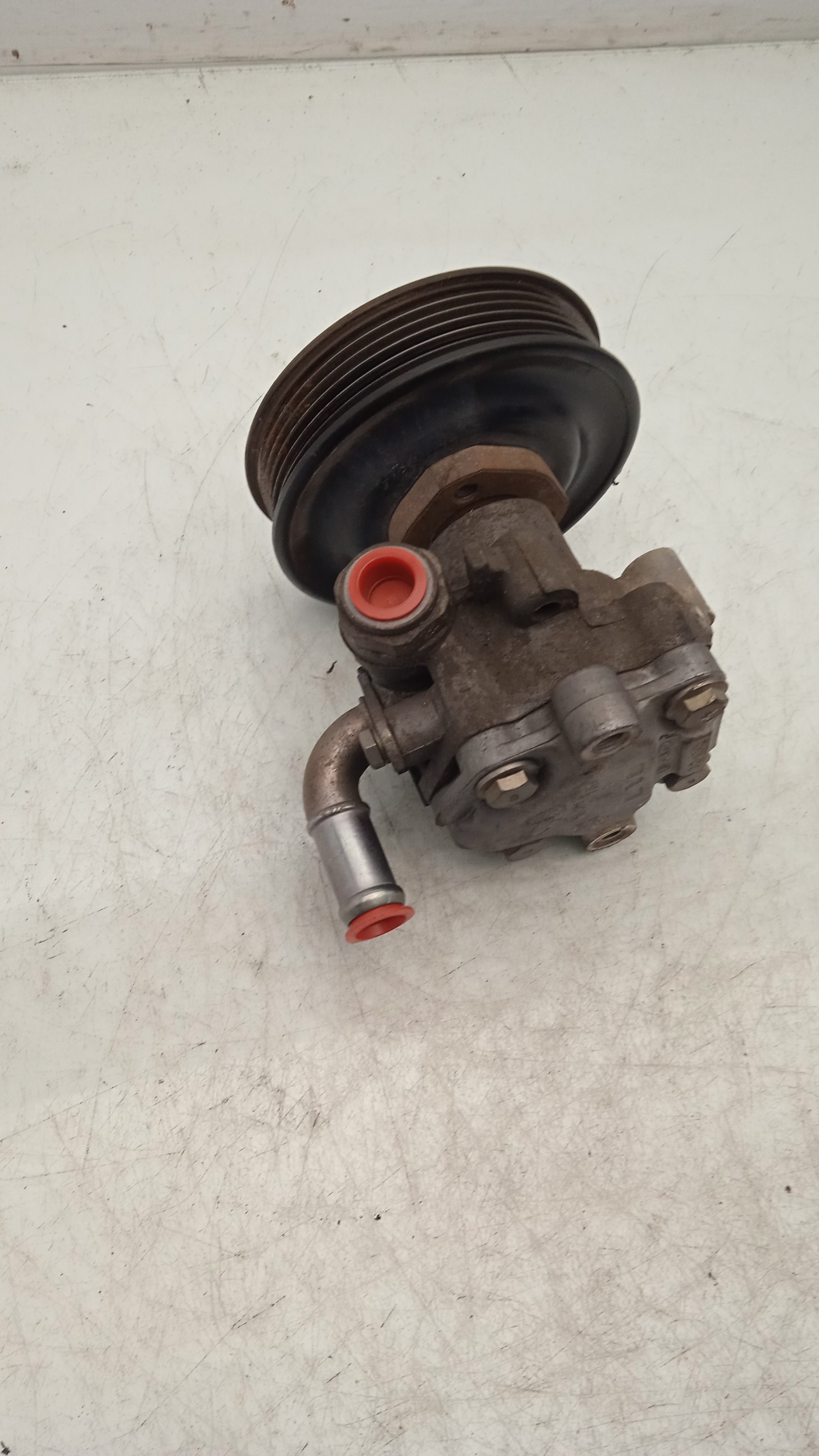 BOMBA DIRECCION SEAT LEON AUS