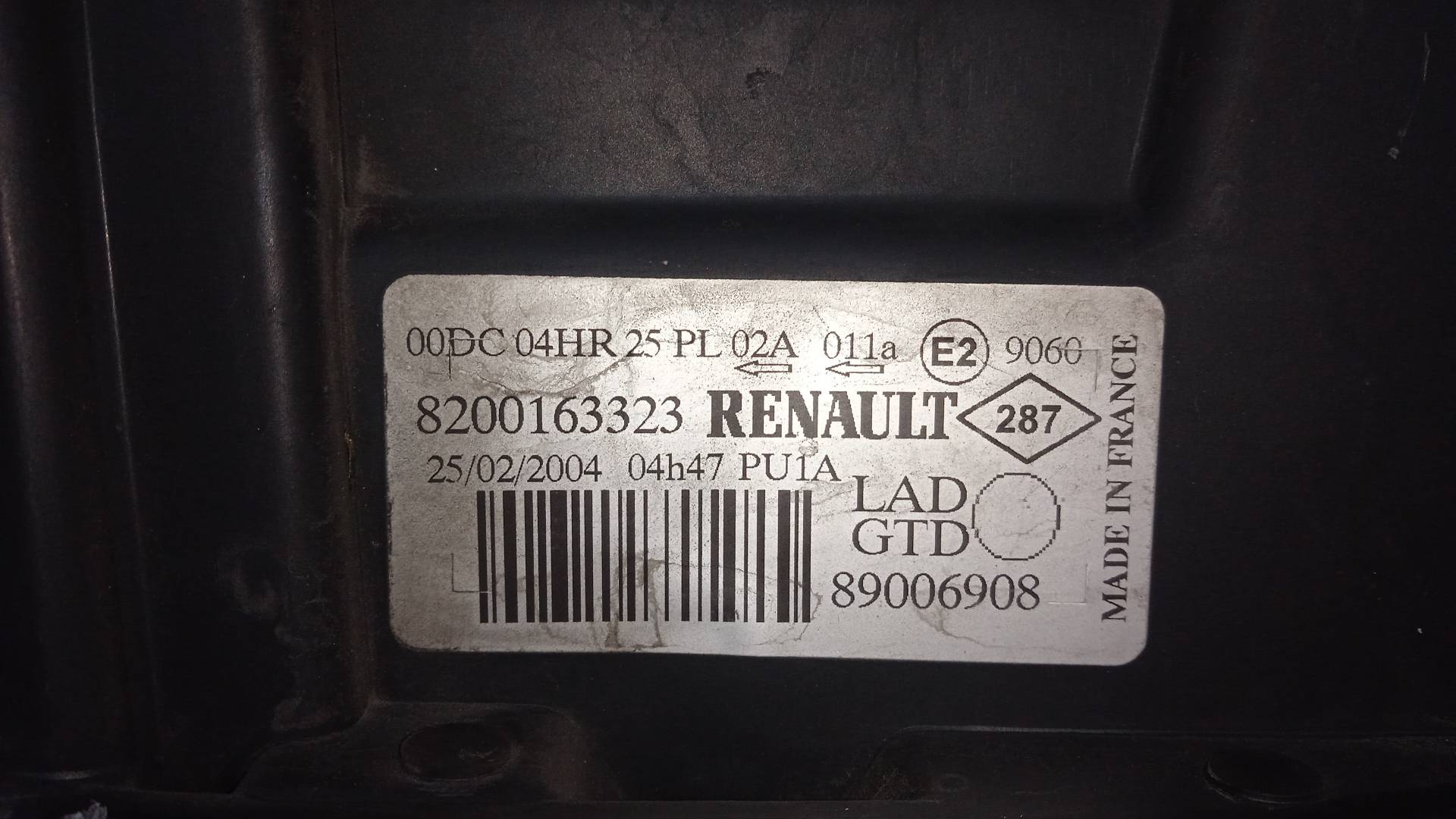 FARO IZQUIERDO RENAULT LAGUNA F9Q C6