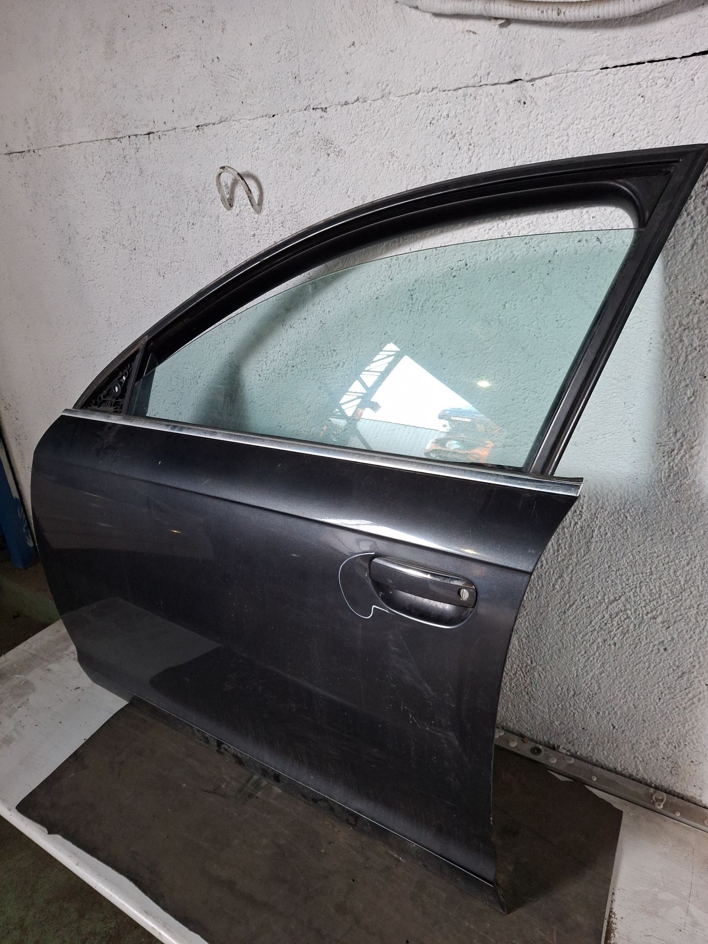 PUERTA DELANTERA IZQUIERDA AUDI A6 