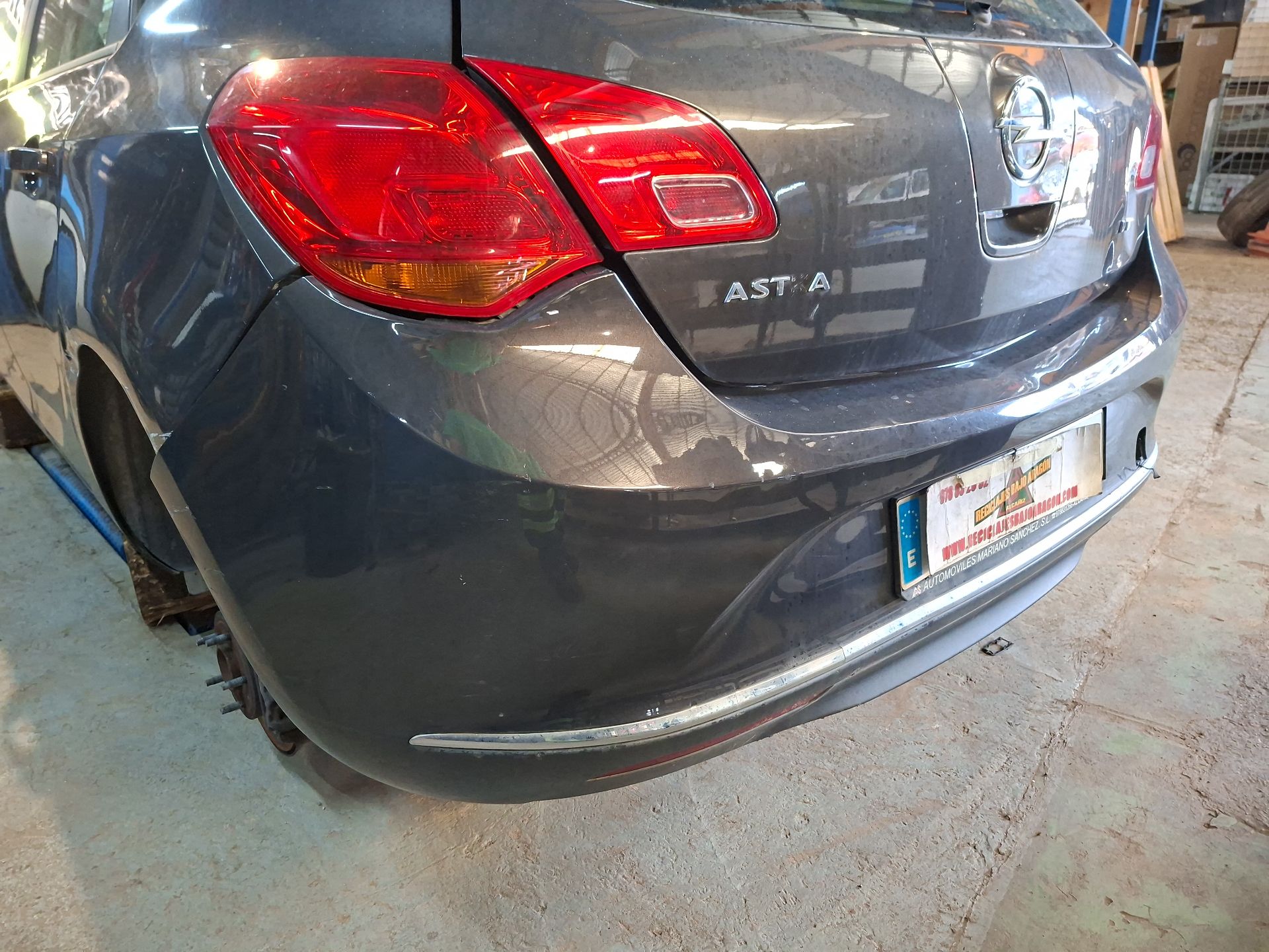 PARAGOLPES TRASERO OPEL ASTRA 
