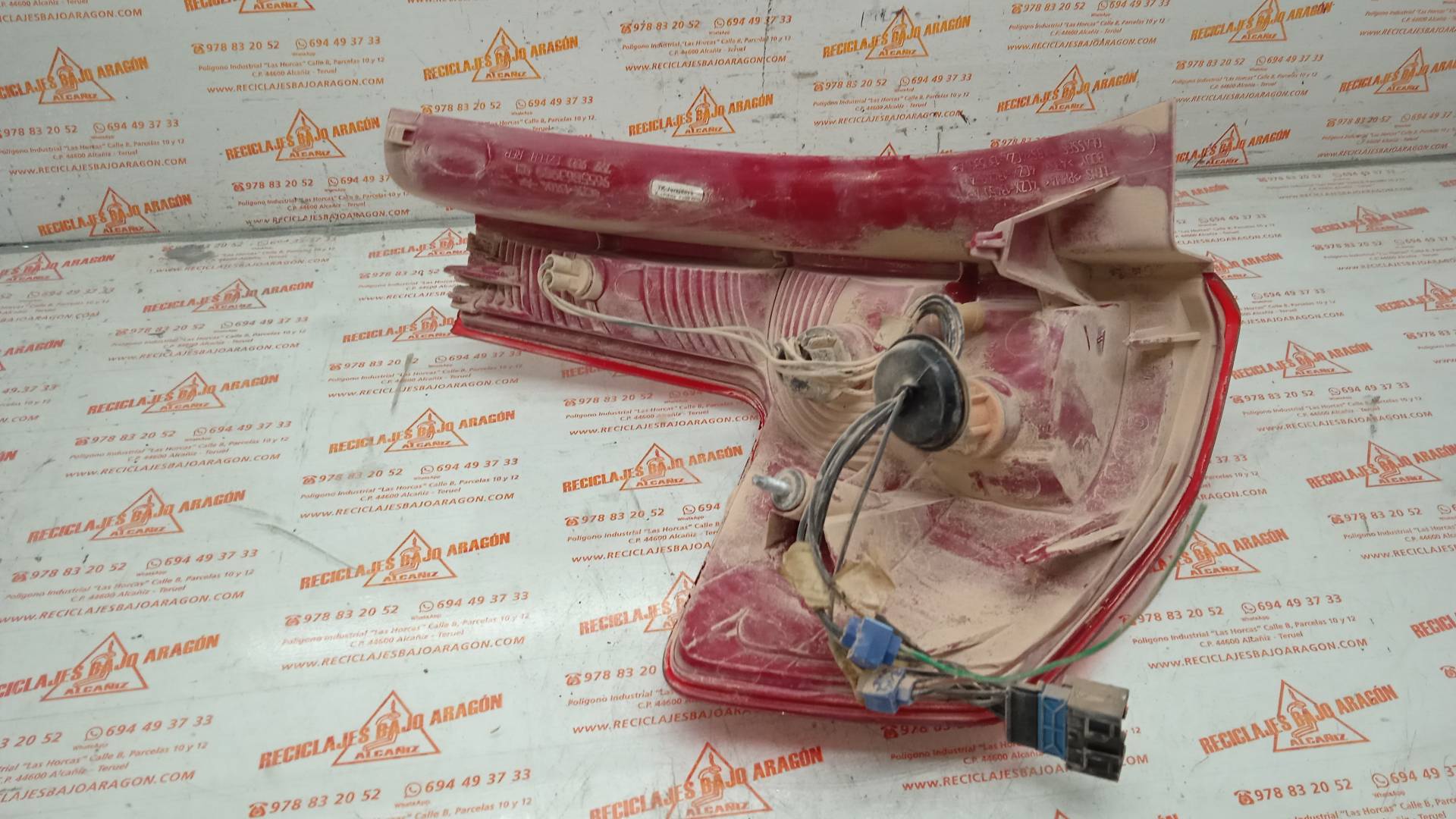 PILOTO TRASERO DERECHO CITROEN C4 BERLINA 9HX