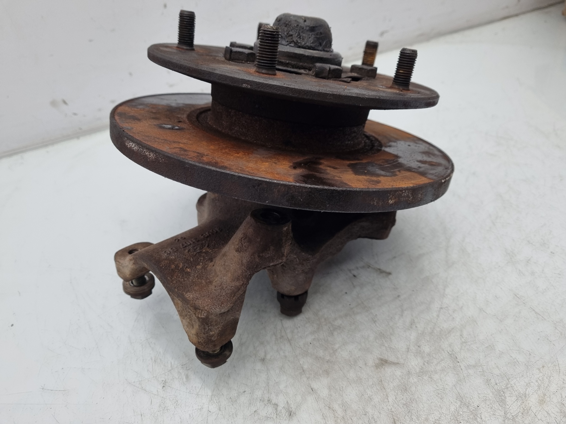 MANGUETA DELANTERA IZQUIERDA FORD TRANSIT 4AB