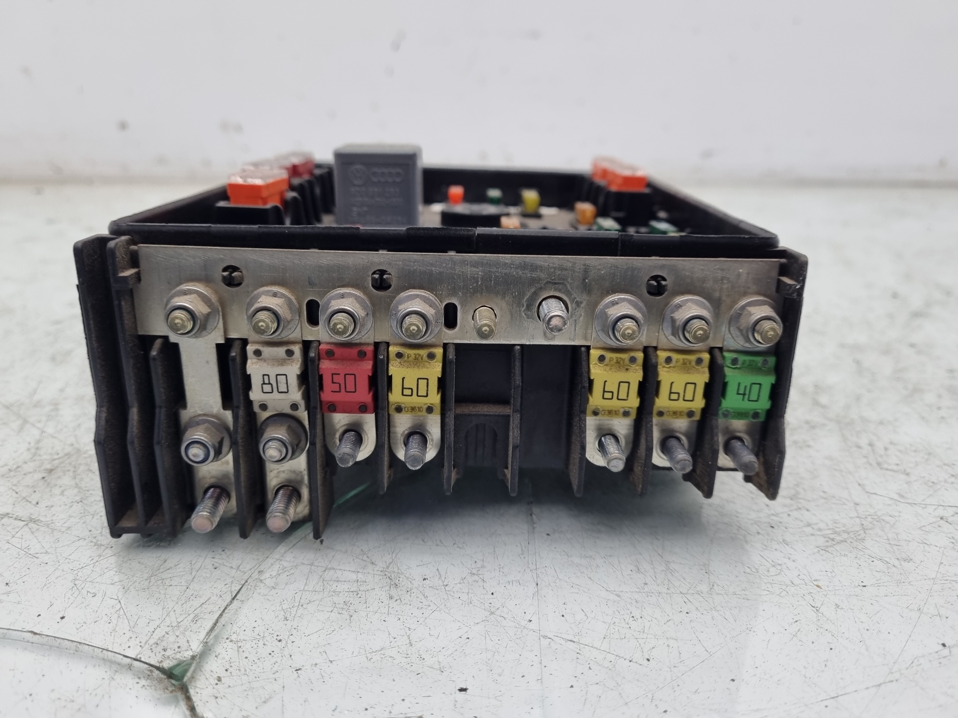 CAJA RELES / FUSIBLES VOLKSWAGEN PASSAT CAY