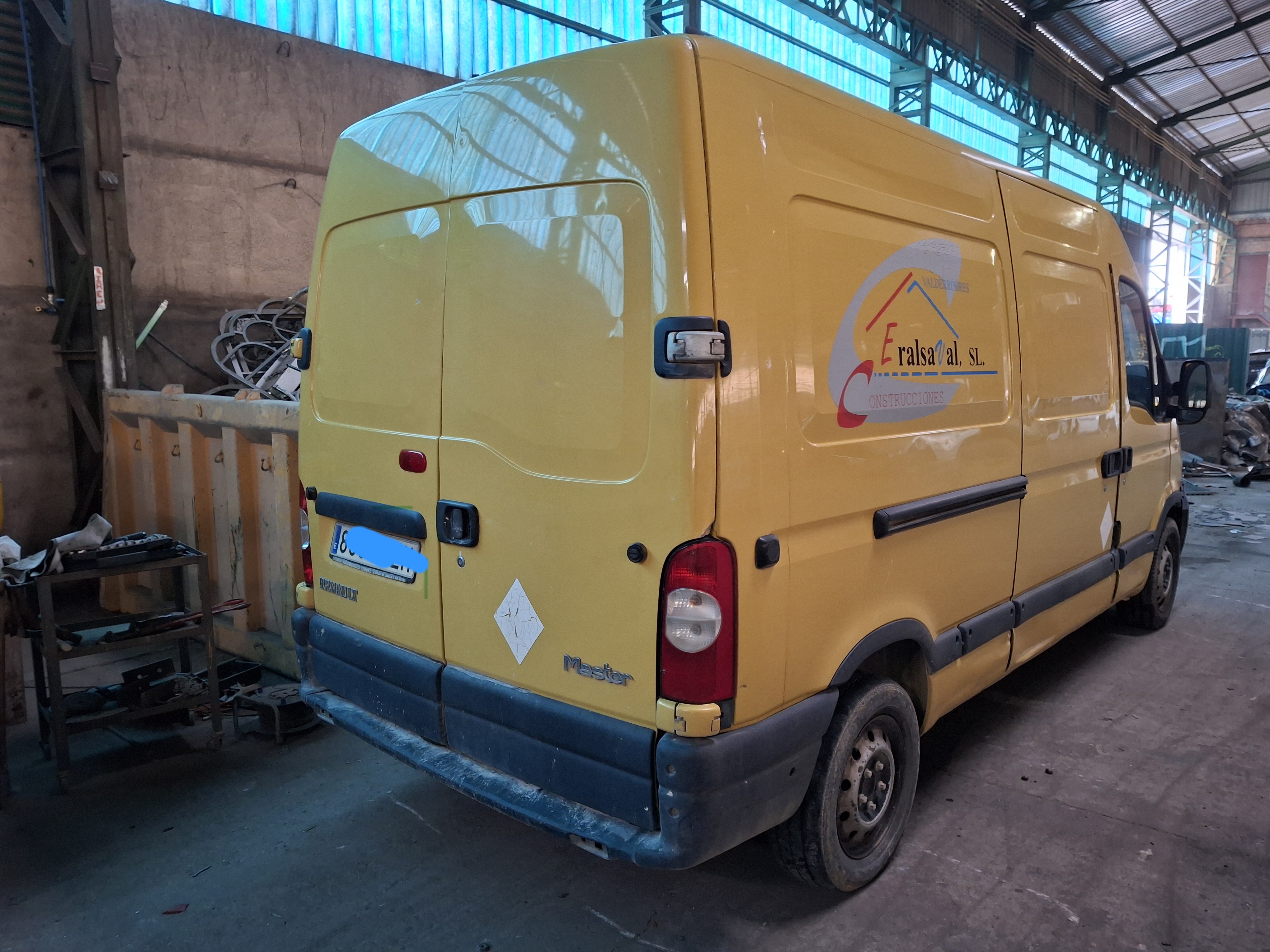 PILOTO TRASERO DERECHO RENAULT MASTER 