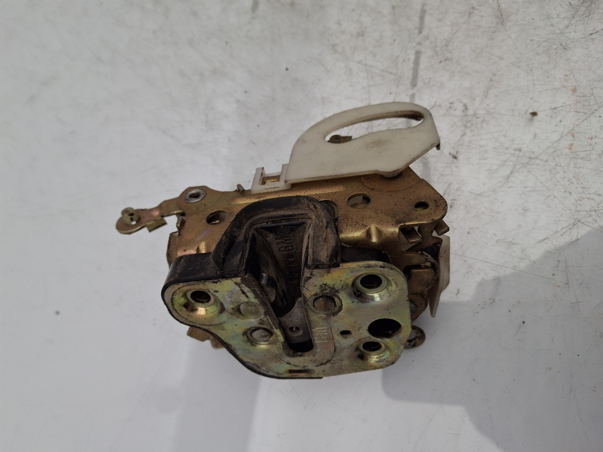 CERRADURA PUERTA DELANTERA IZQUIERDA OPEL ASTRA C16SE