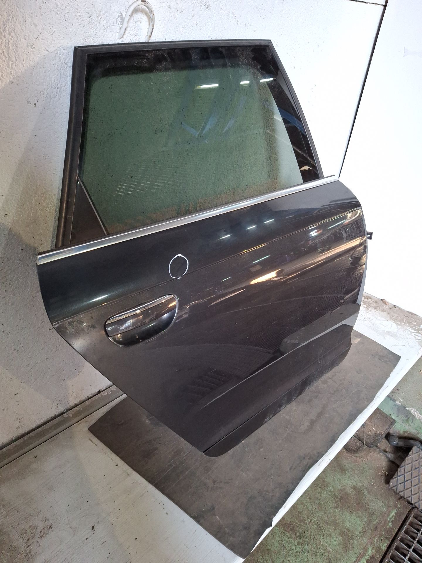 PUERTA TRASERA DERECHA AUDI A6 