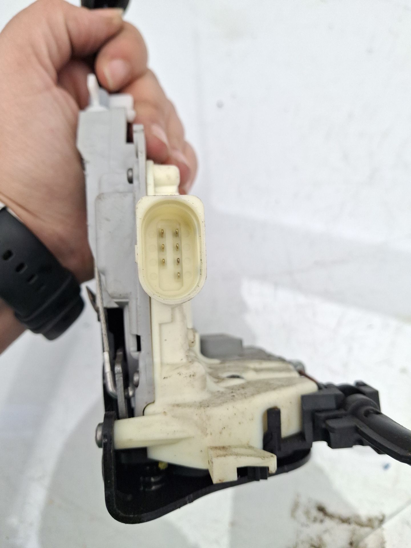 CERRADURA PUERTA TRASERA IZQUIERDA VOLKSWAGEN PASS 