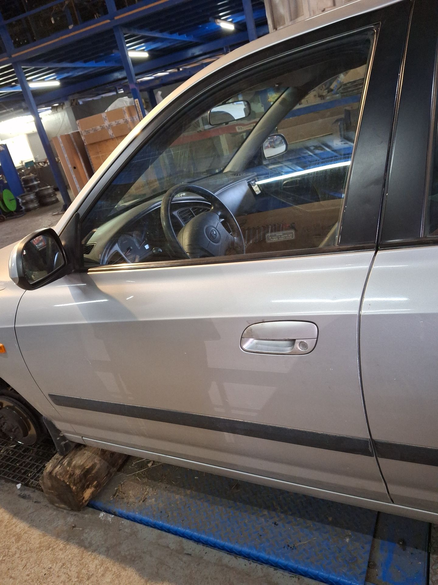 PUERTA DELANTERA IZQUIERDA HYUNDAI ELANTRA 