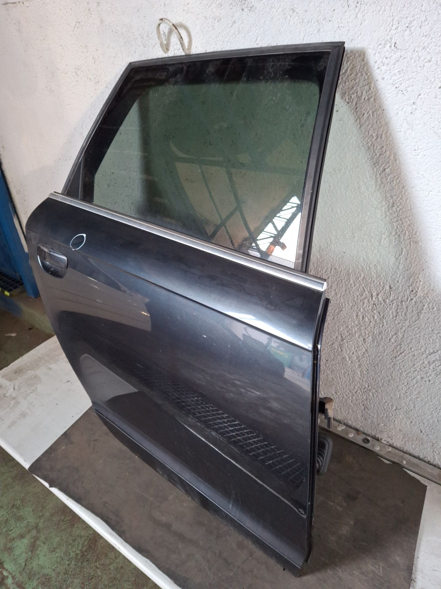 PUERTA TRASERA DERECHA AUDI A6 