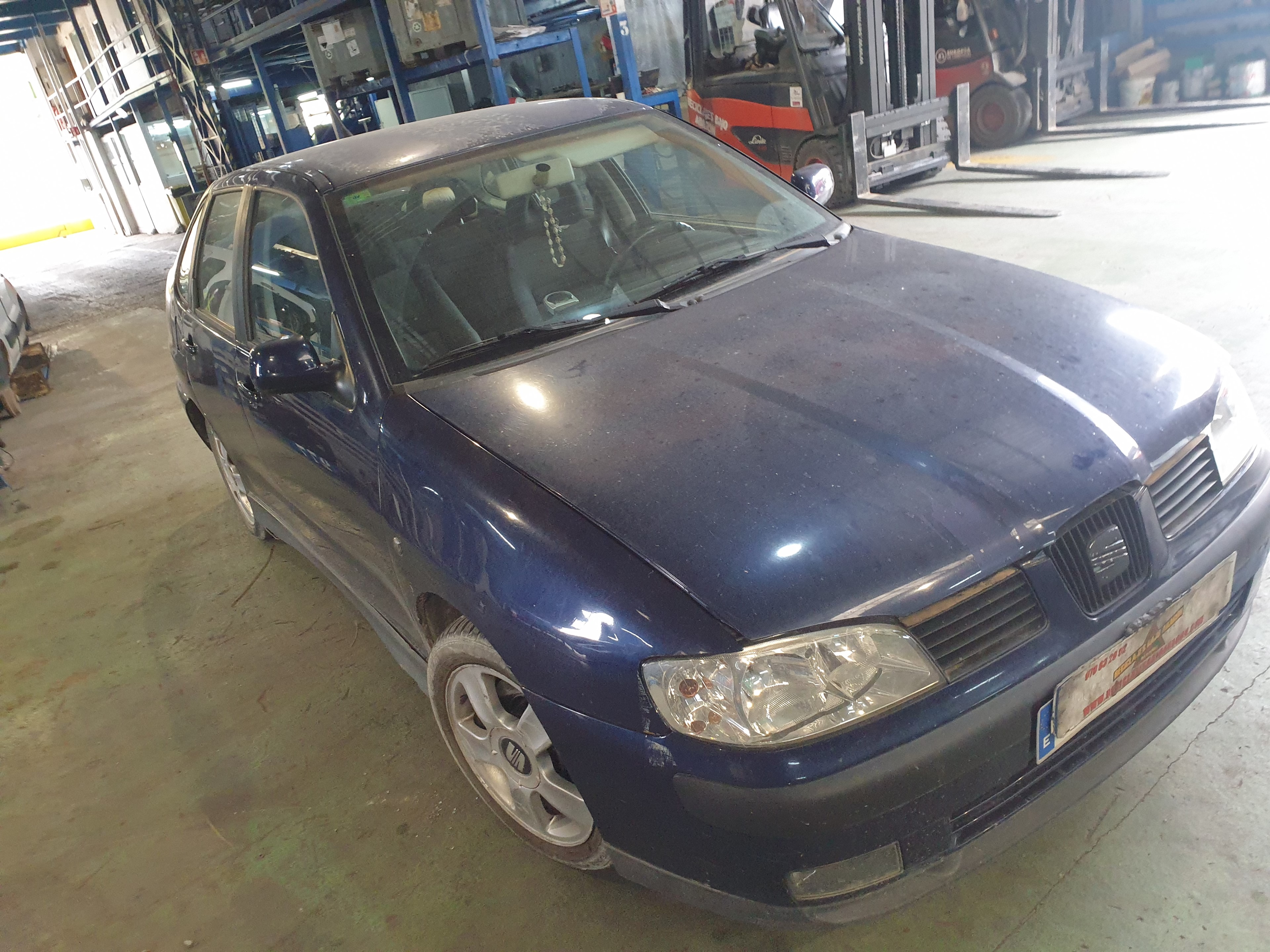 PILOTO TRASERO IZQUIERDO INTERIOR SEAT CORDOBA ASV